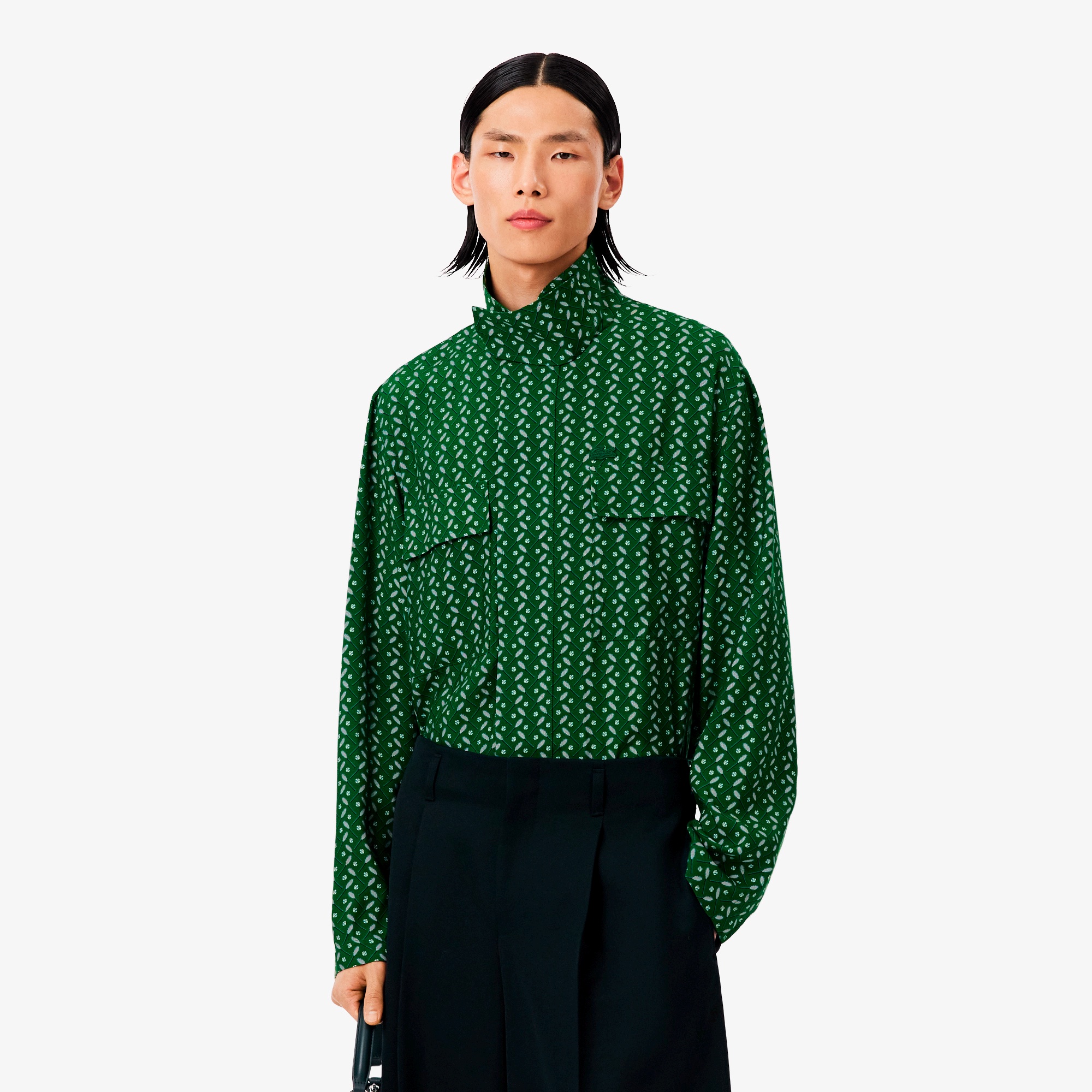 『FW25 Fashion Show』オールオーバーテニスプリントサテンシャツジャケット