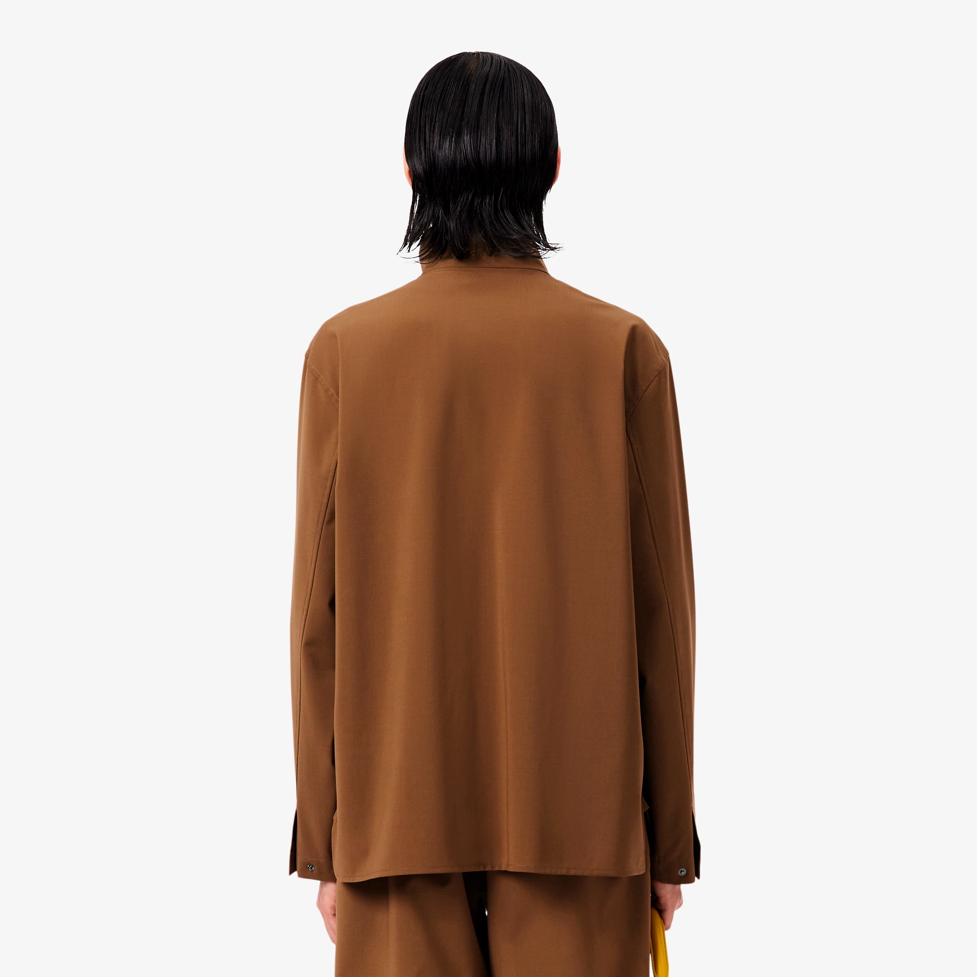 『FW25 Fashion Show』スタンドカラーシャツジャケット