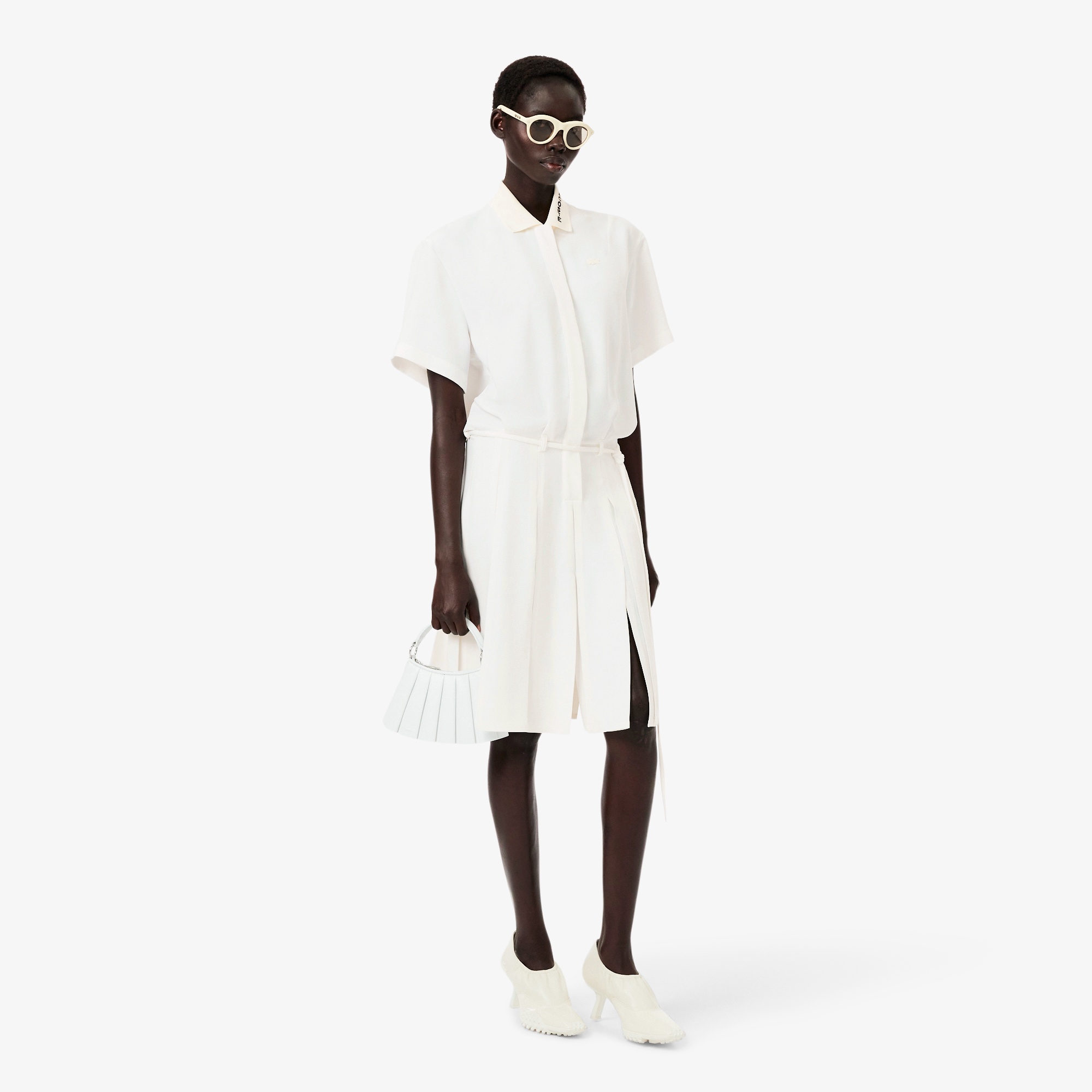 『FW25 Fashion Show』ネームステッチポロカラープリーツドレス