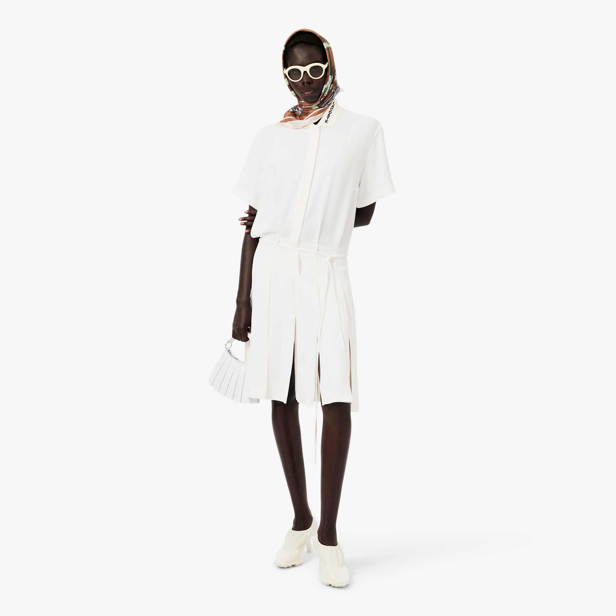『FW25 Fashion Show』ネームステッチポロカラープリーツドレス