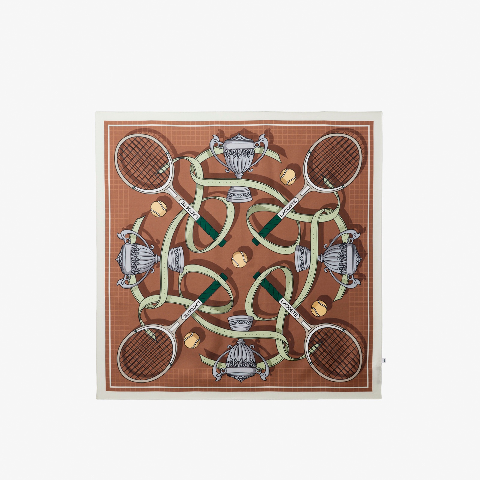 『FW25 Fashion Show』プリントシルクスカーフ