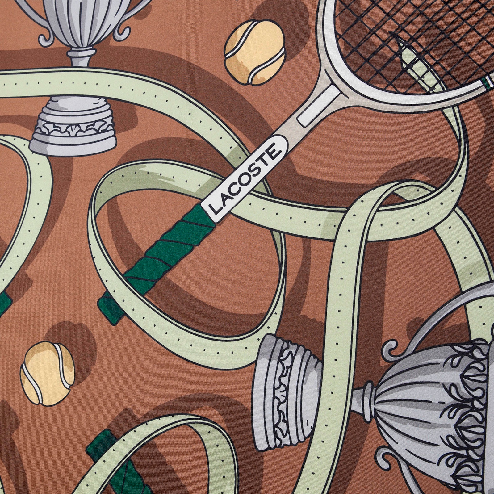 『FW25 Fashion Show』プリントシルクスカーフ