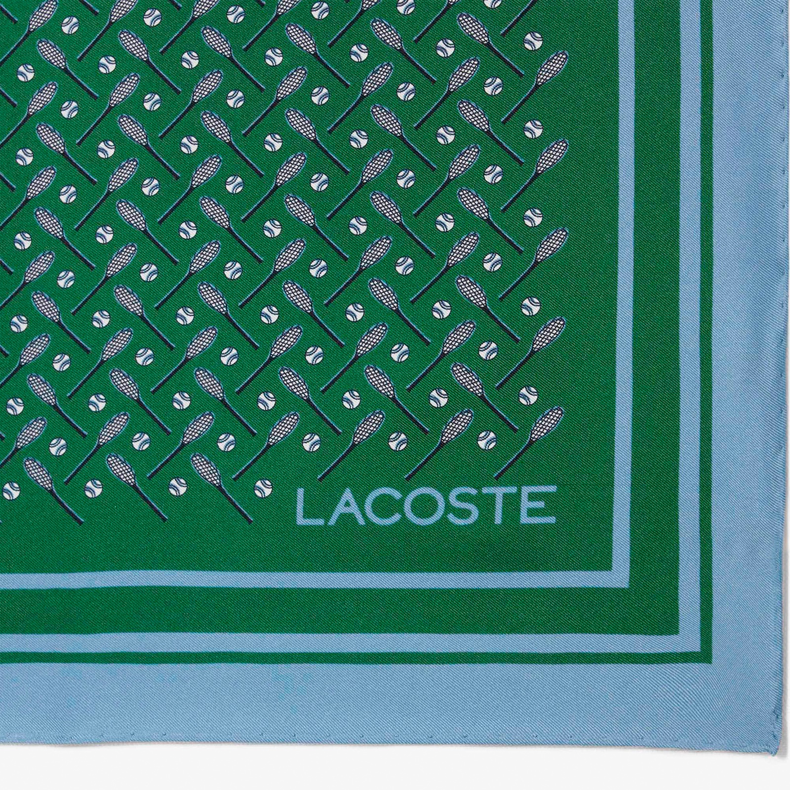 『FW25 Fashion Show』プリントシルクスカーフ