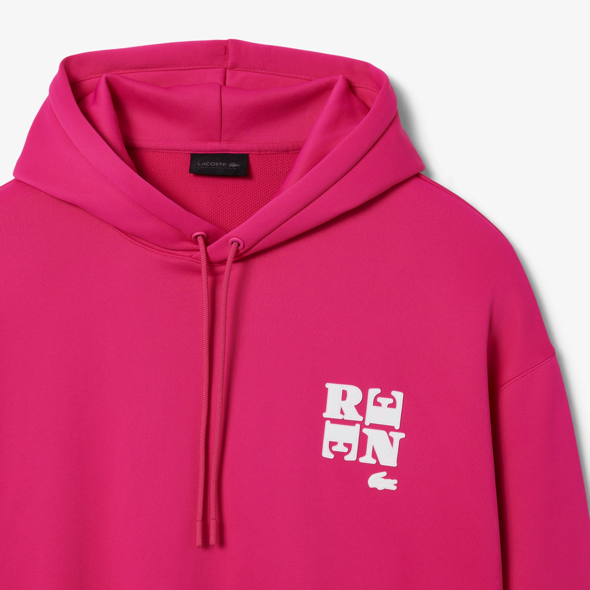 『FW25 Fashion Show』RENEワッペンハイネックハーフジップスウェット