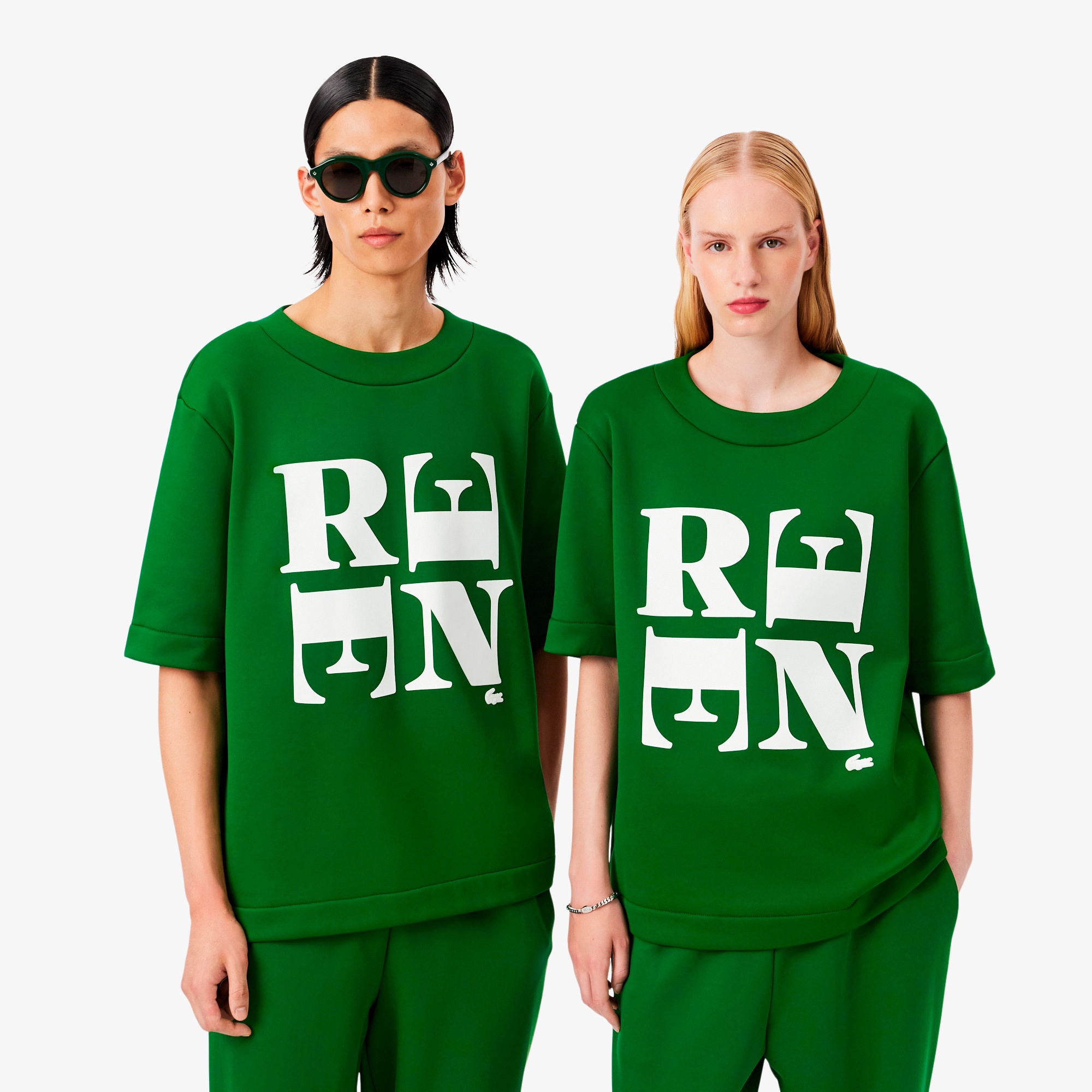 『FW25 Fashion Show』RENEプリントダブルフェイスサテンTシャツ