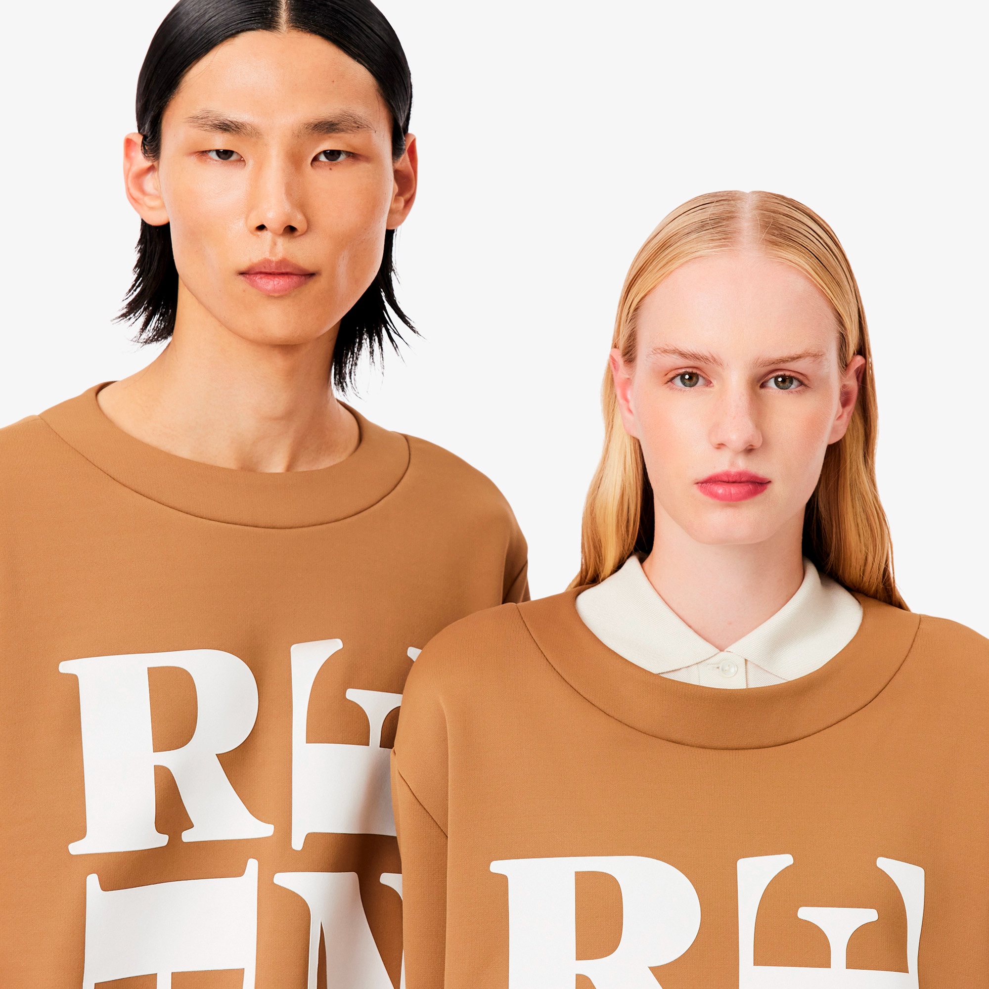 『FW25 Fashion Show』RENEプリントダブルフェイスサテンTシャツ