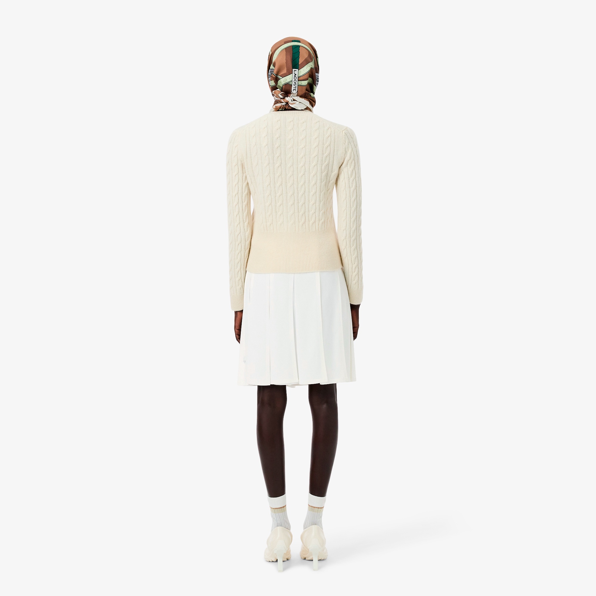 『FW25 Fashion Show』フルイドプリーツスカート