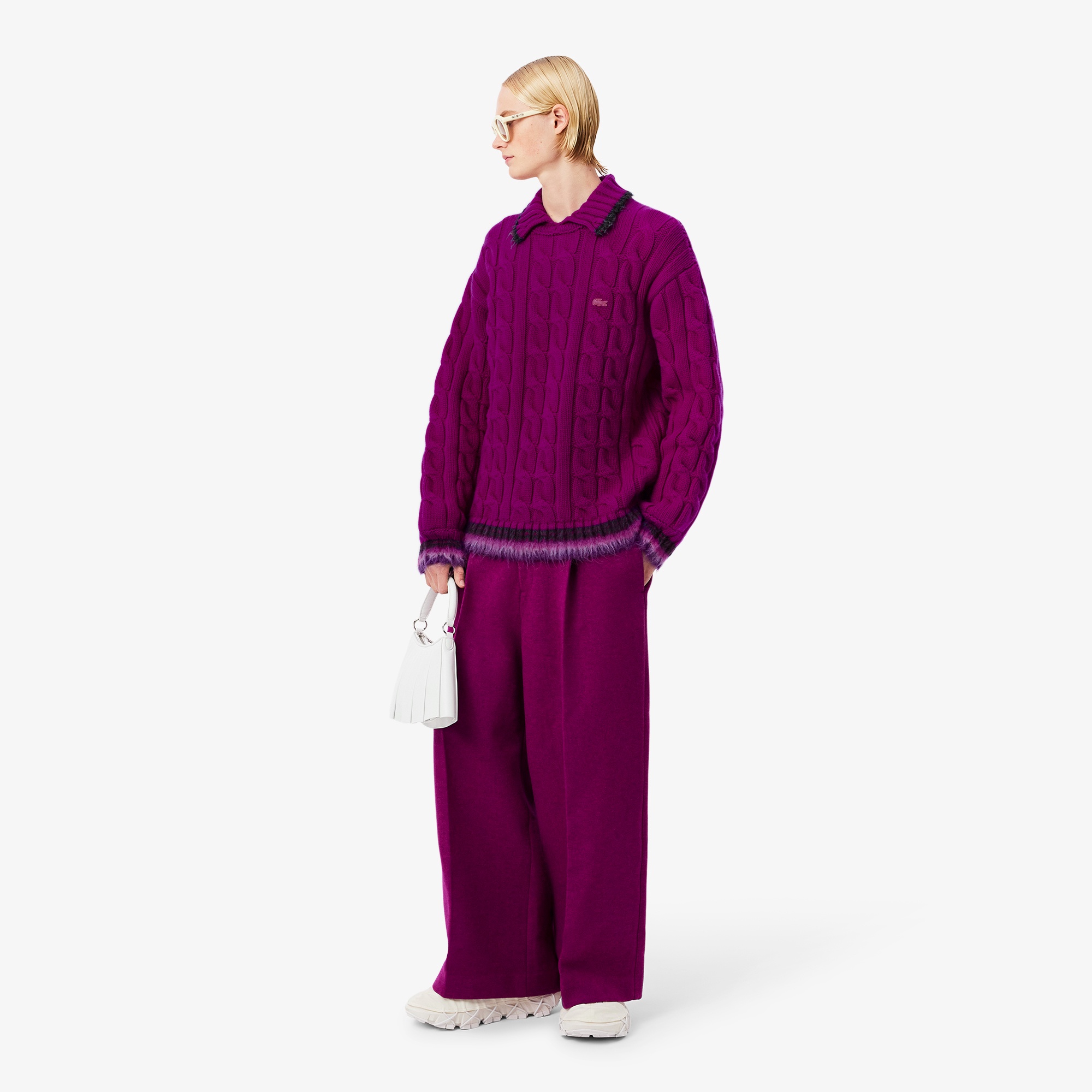 『FW25 Fashion Show』シャギーリブケーブルニットポロカラーセーター