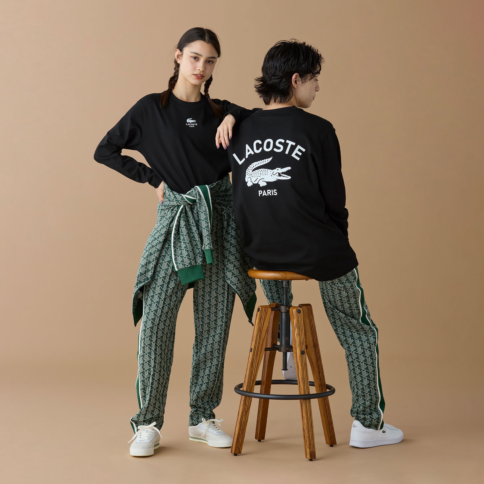 PARISロゴヘビーオンスTシャツ