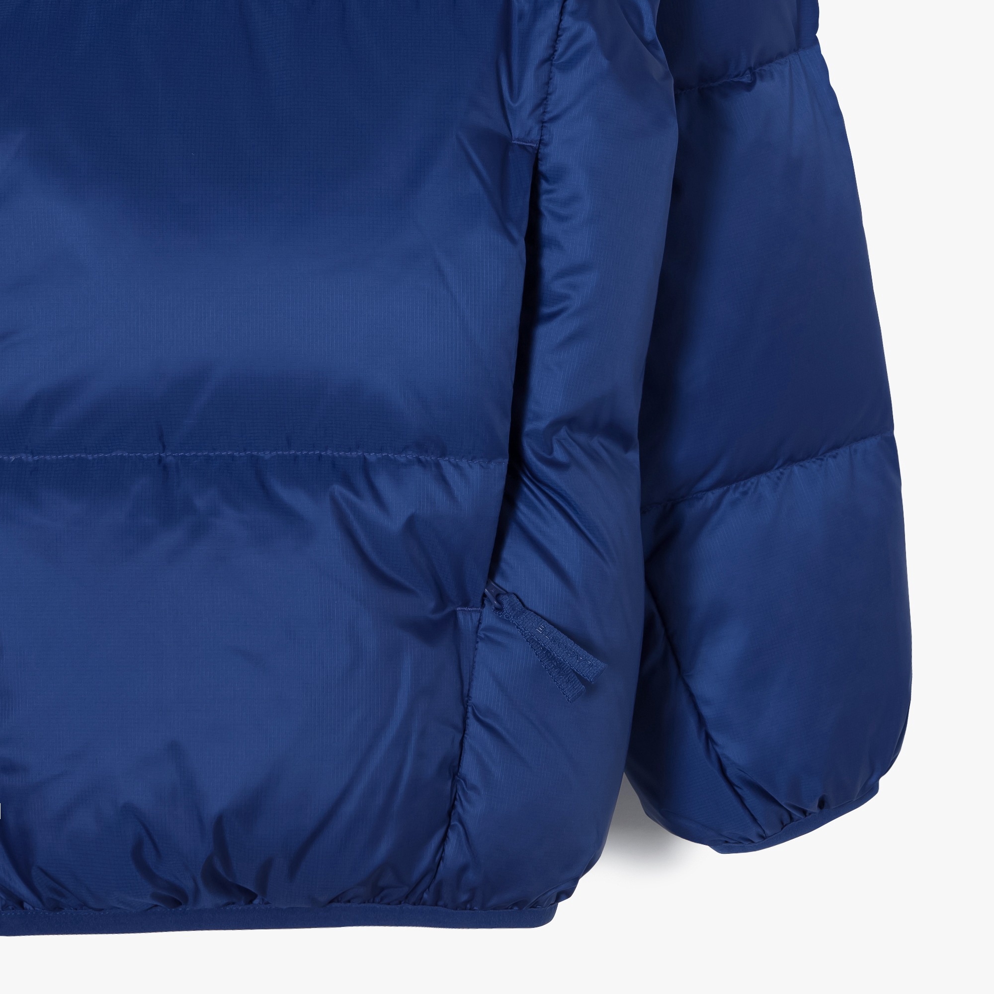 バックステッチダウンジャケット