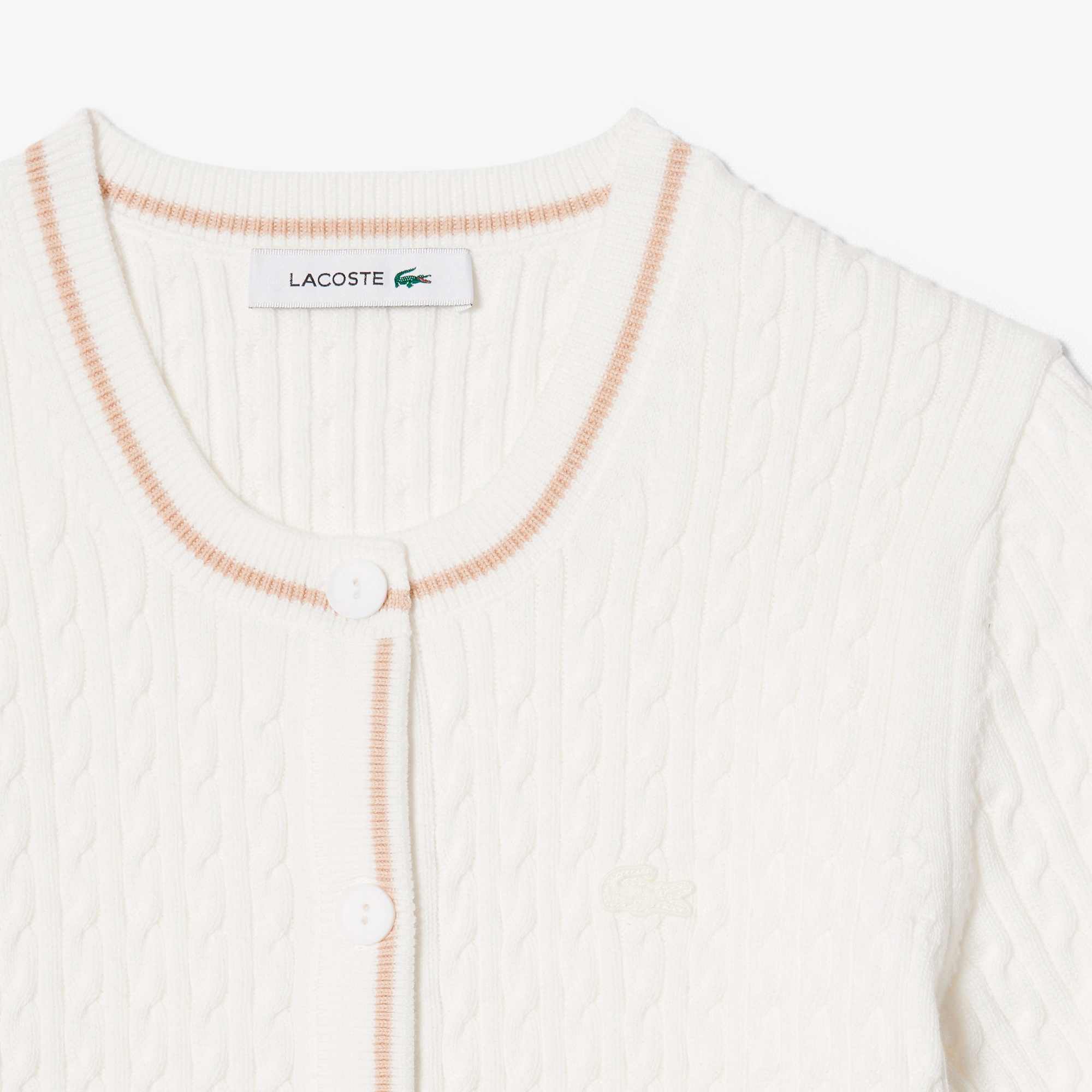 ケーブルニットカーディガン