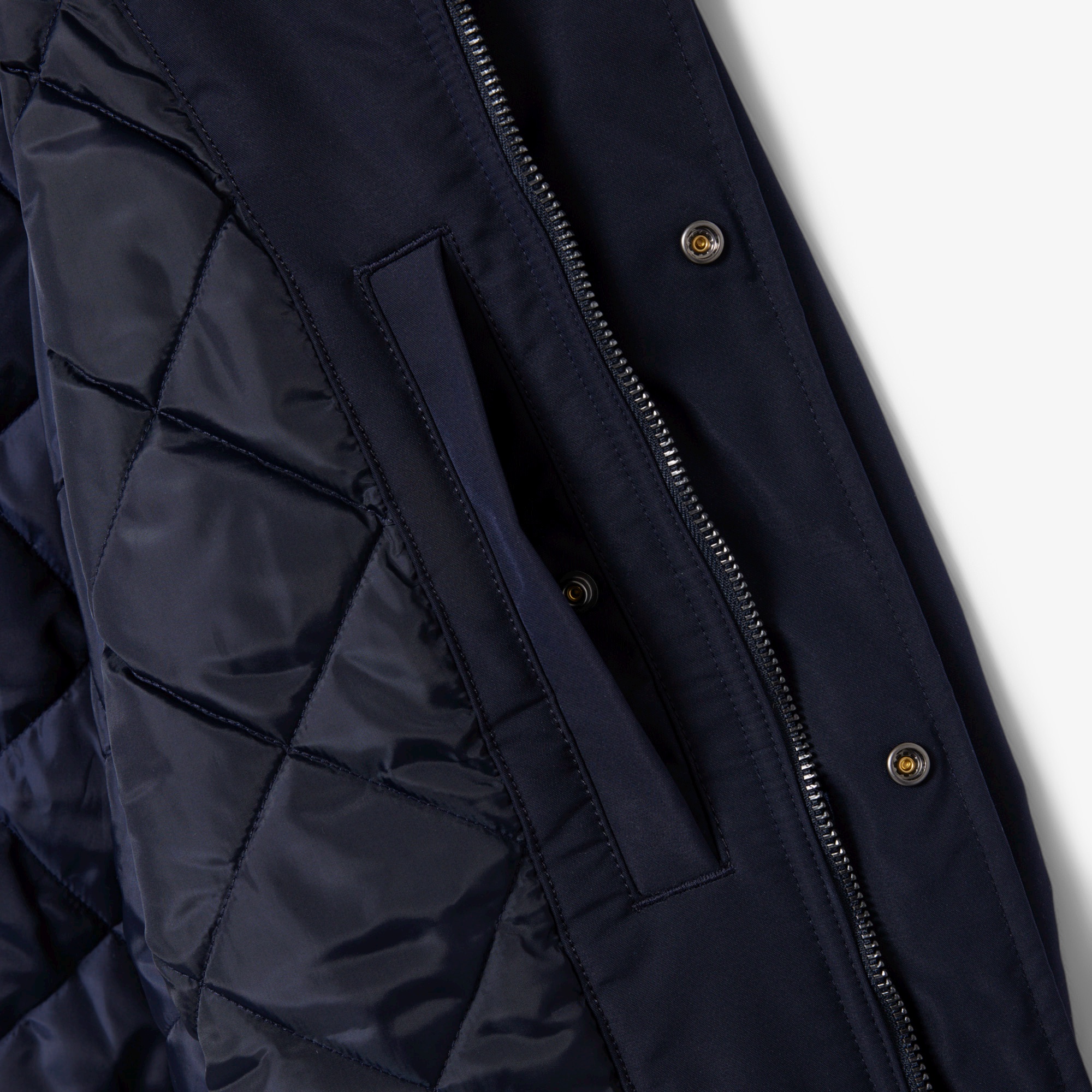 ボンバージャケット