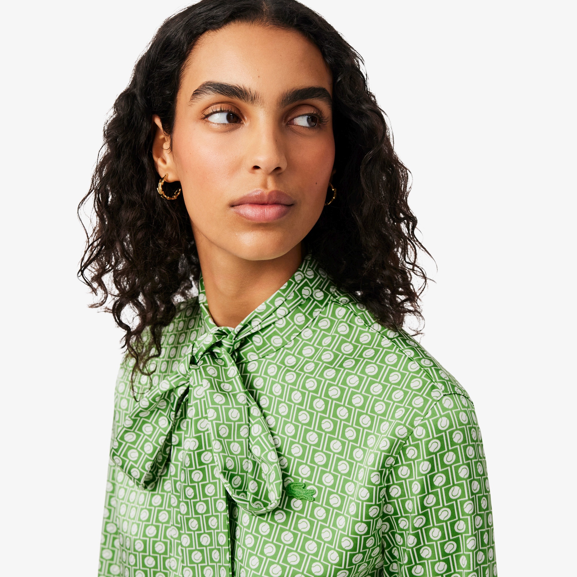 リムーバルスカーフボールテキスタイルサテンシャツ