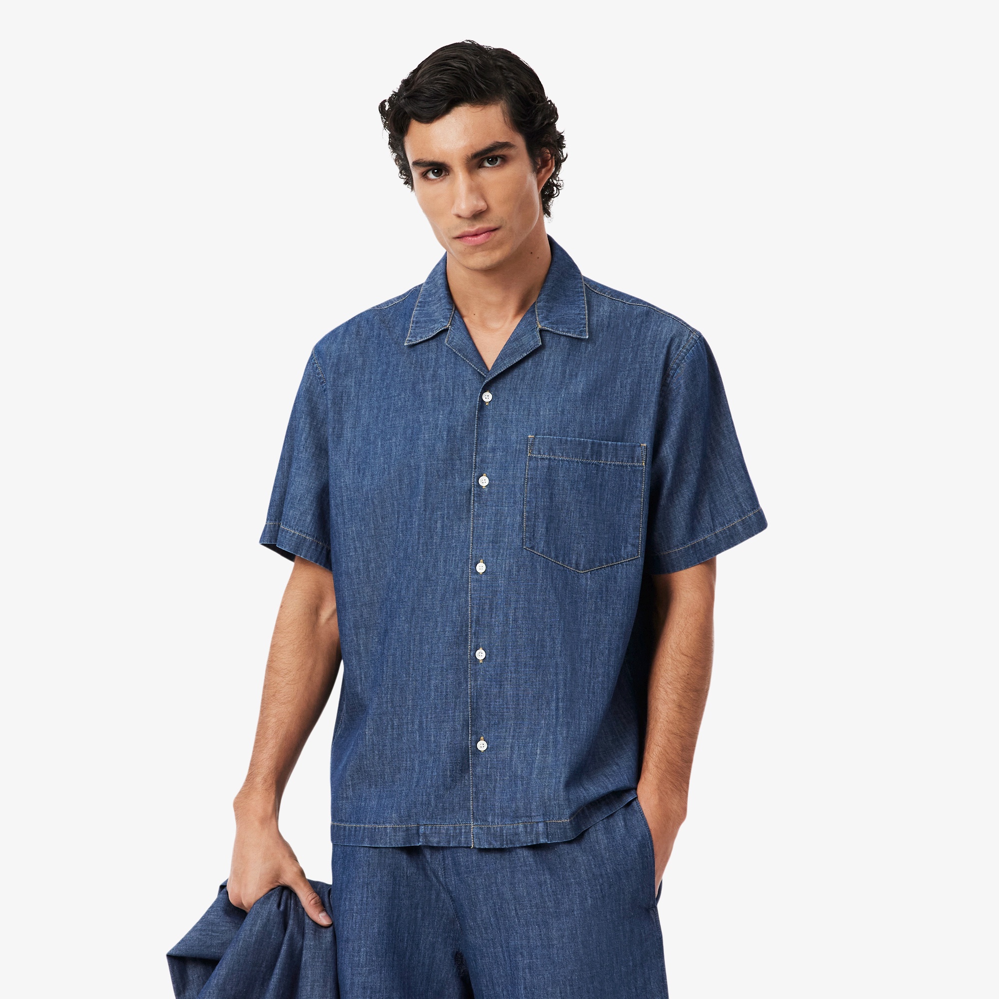 オープンカラーデニムシャツ