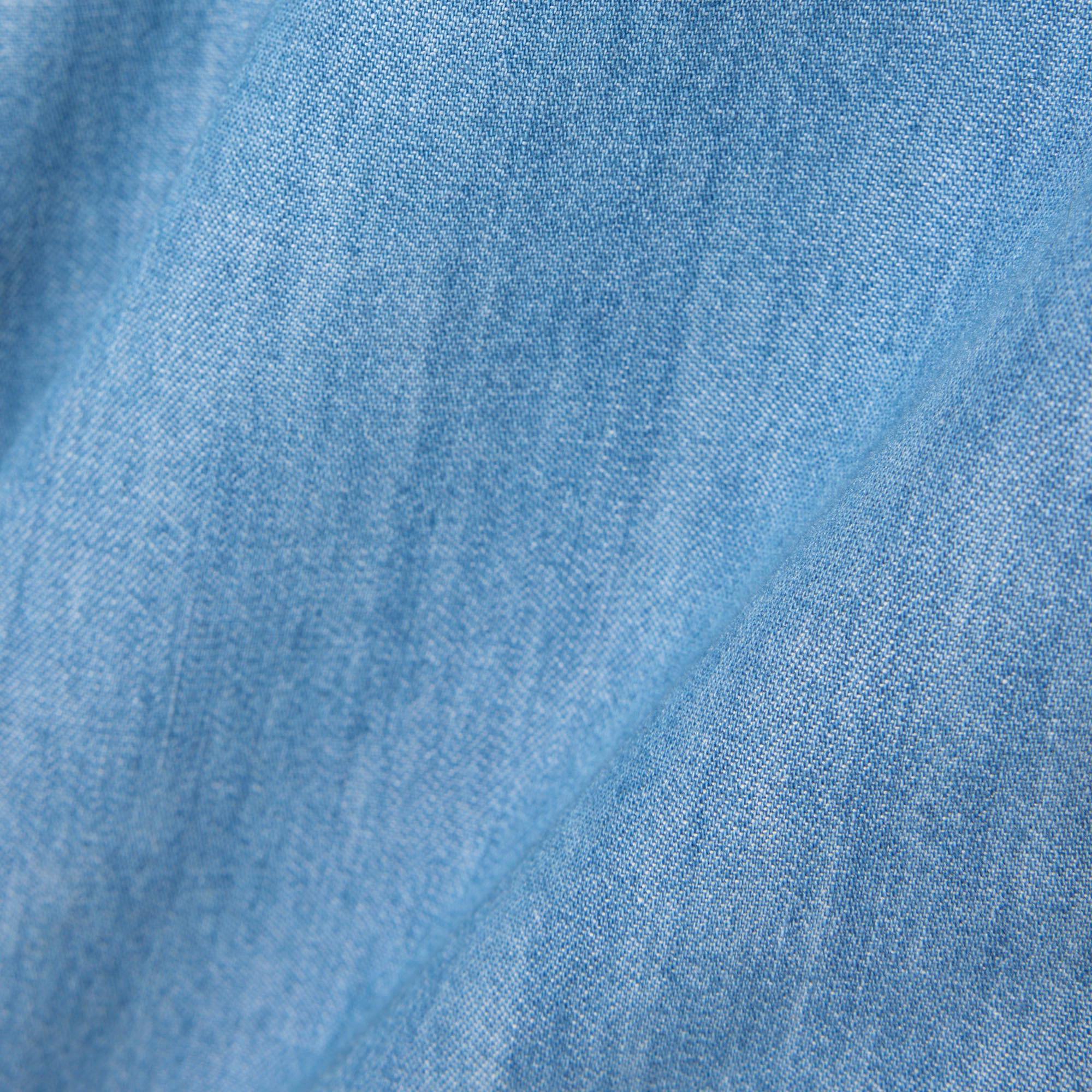 オープンカラーデニムシャツ