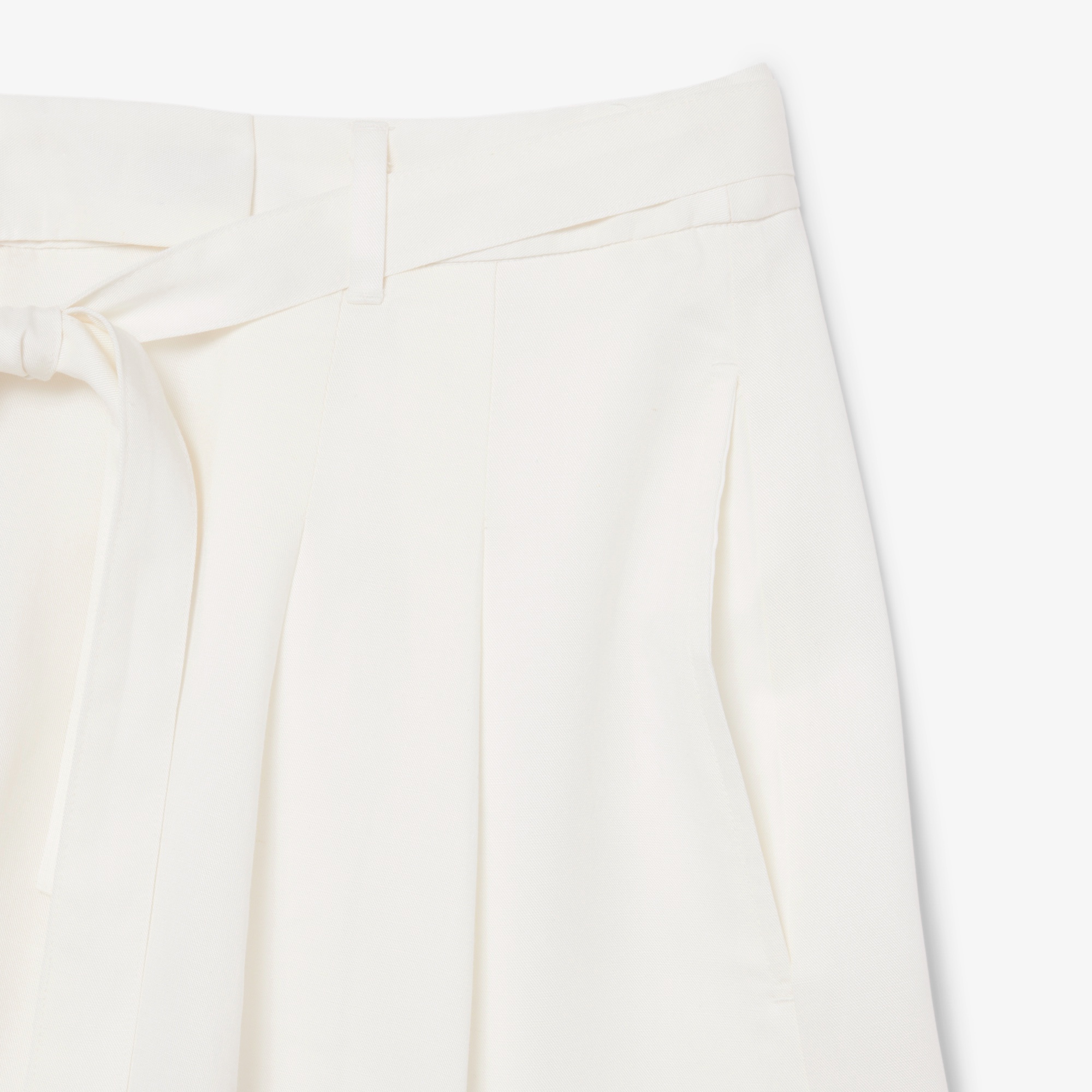 リヨセル×リネンブレンドベルテッドバミューダショーツ