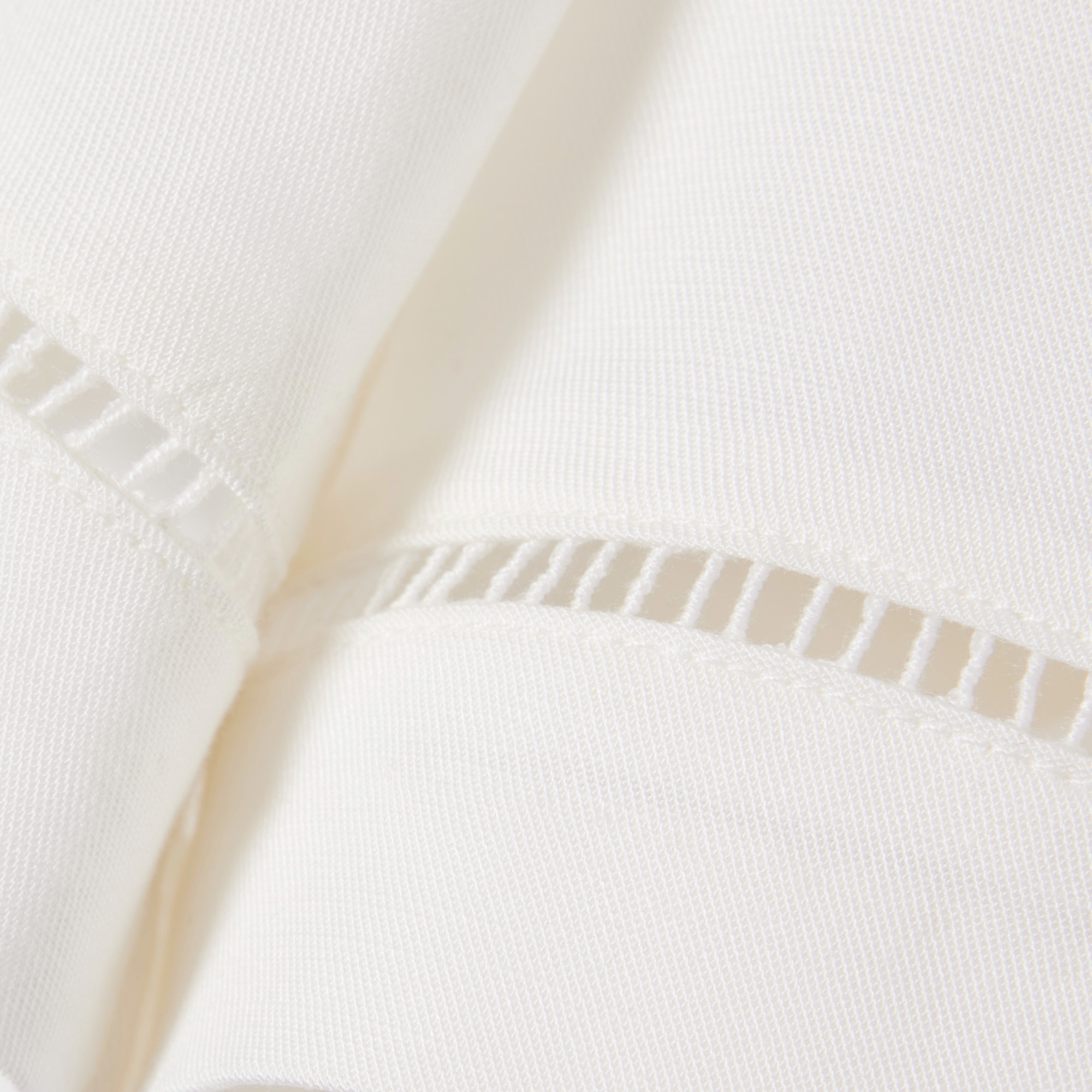 リヨセル×リネンブレンドベルテッドバミューダショーツ