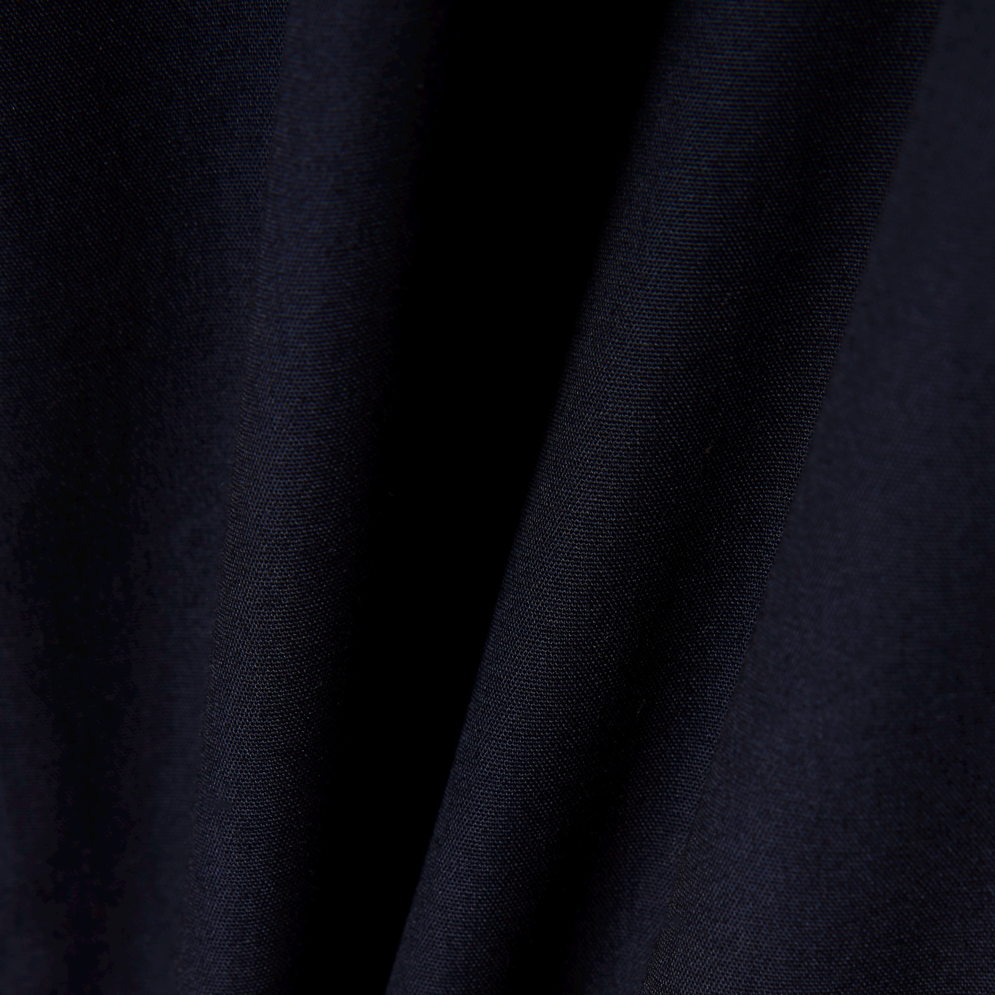 エッセンシャルテーパードチノパンツ