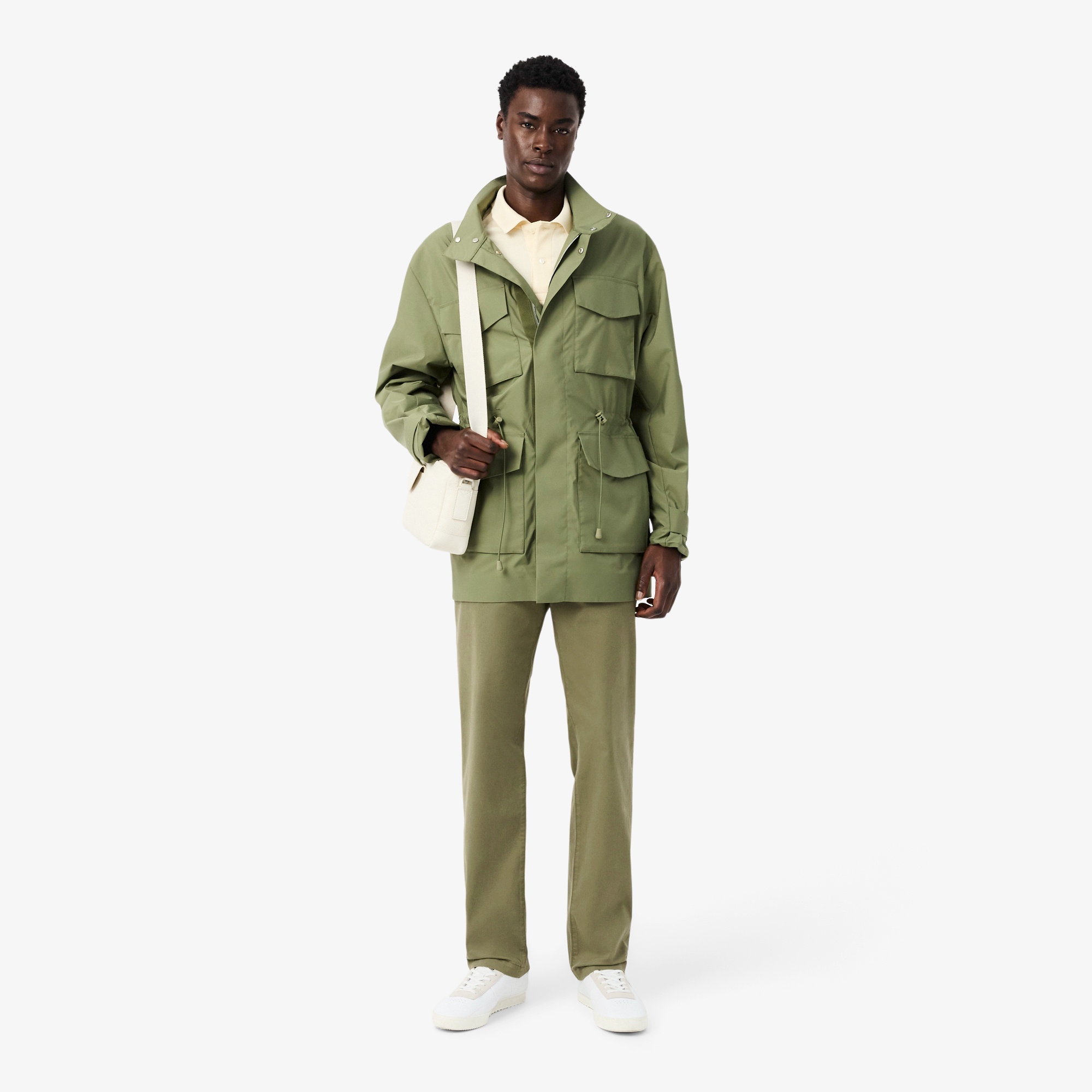 レギュラーフィットテーパードストレッチチノパンツ