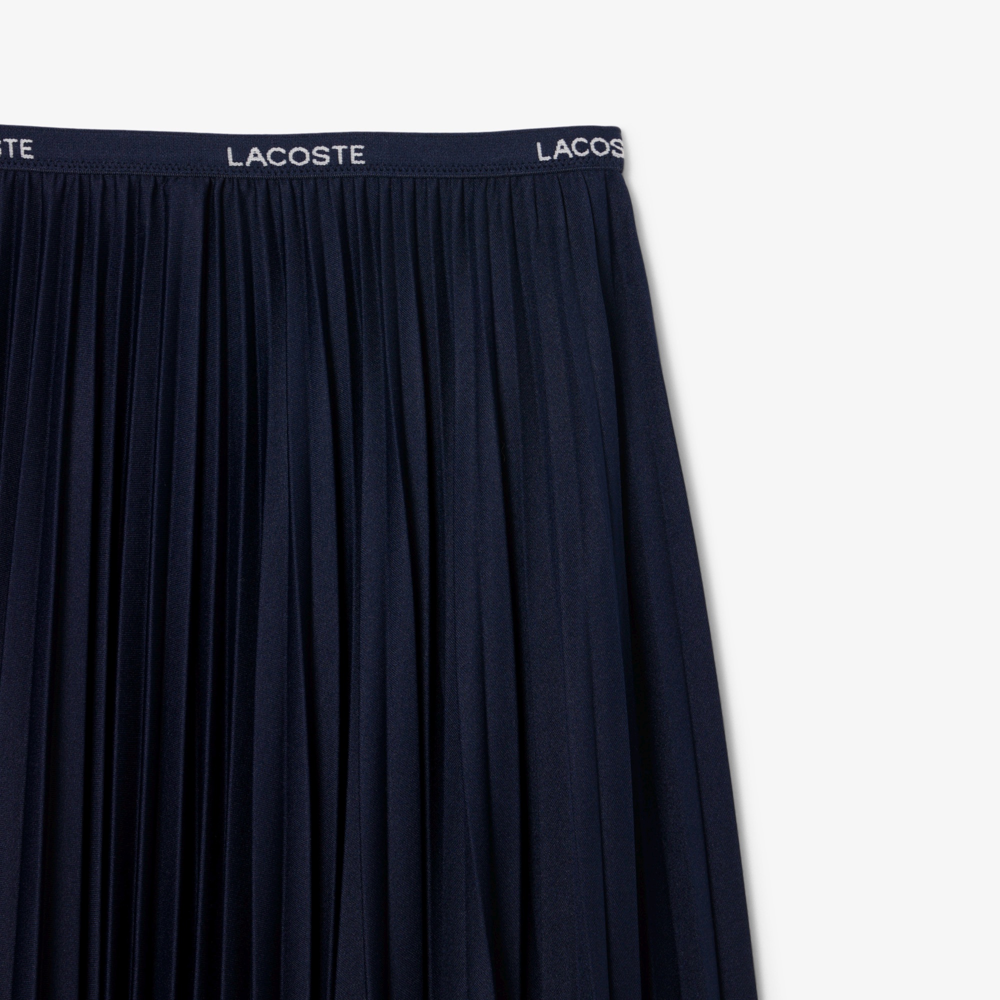 プリーツスカート