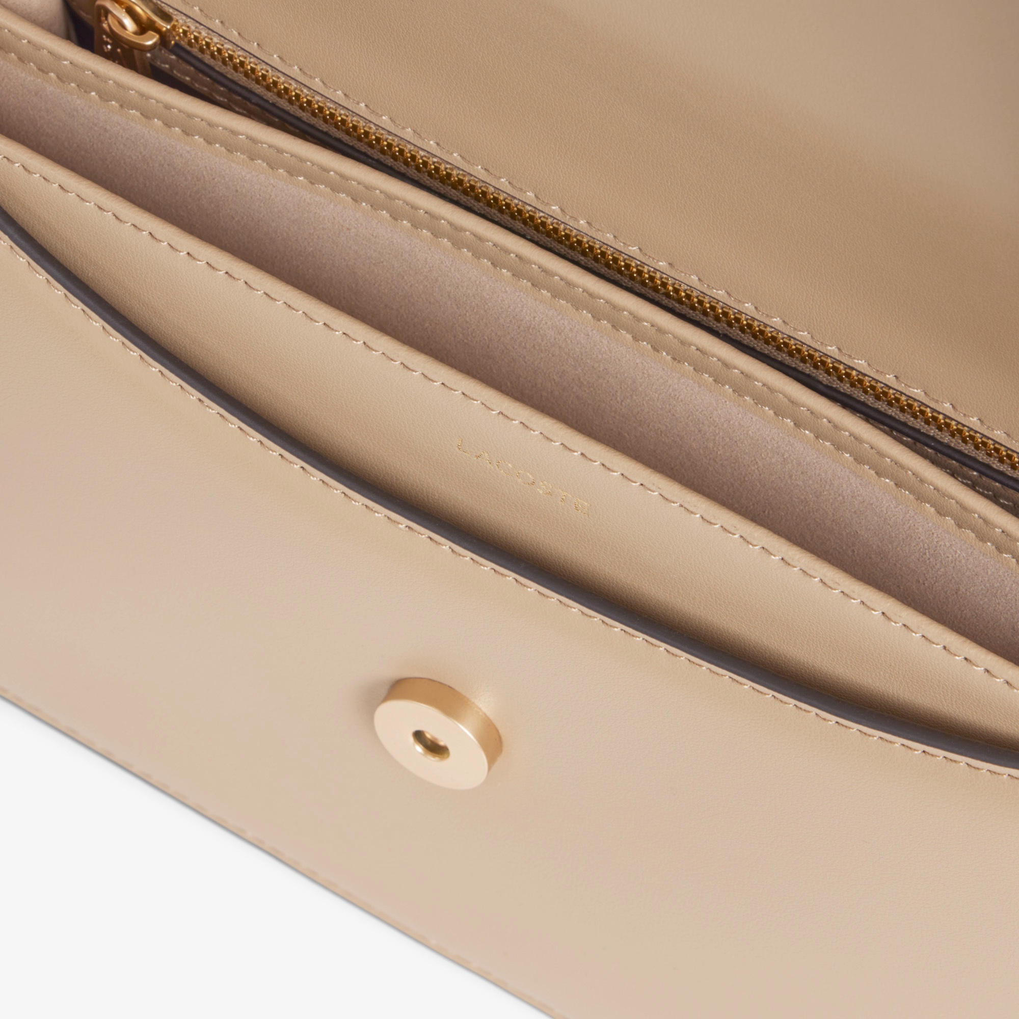 テニスブリス レザーミディアムショルダーバッグ