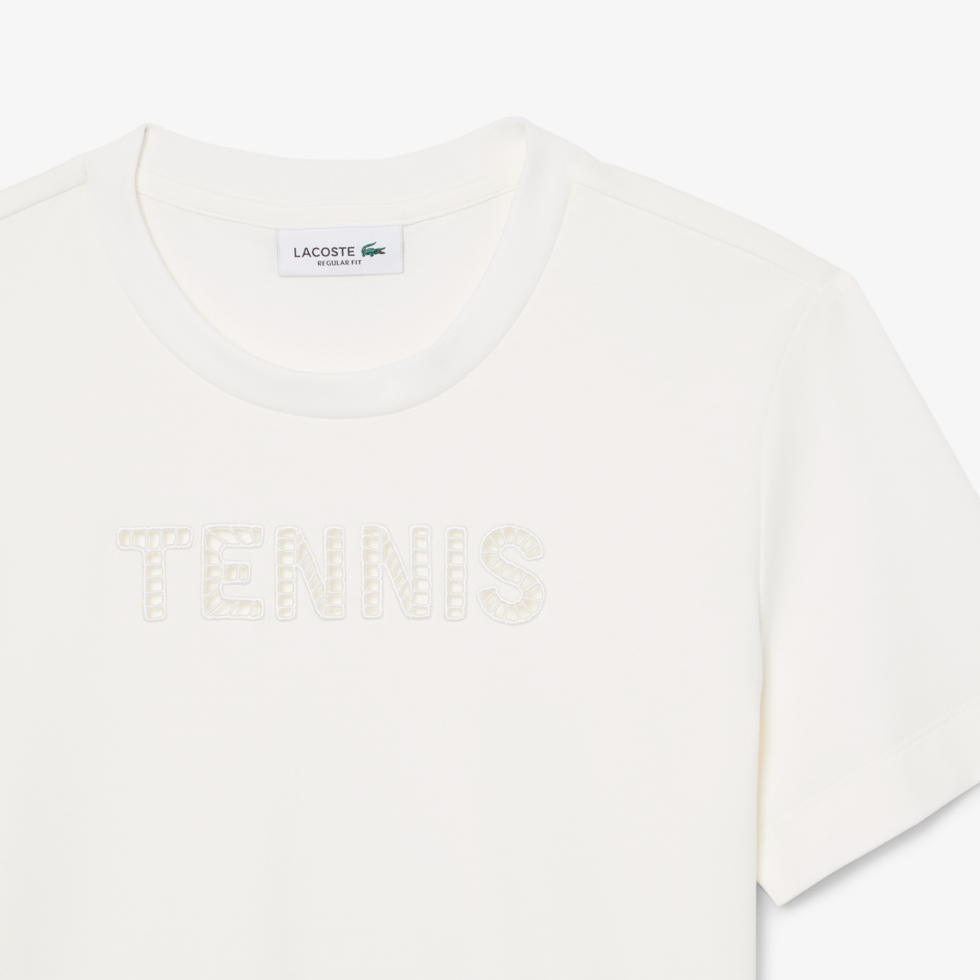 カットワークテニス刺しゅうTシャツ