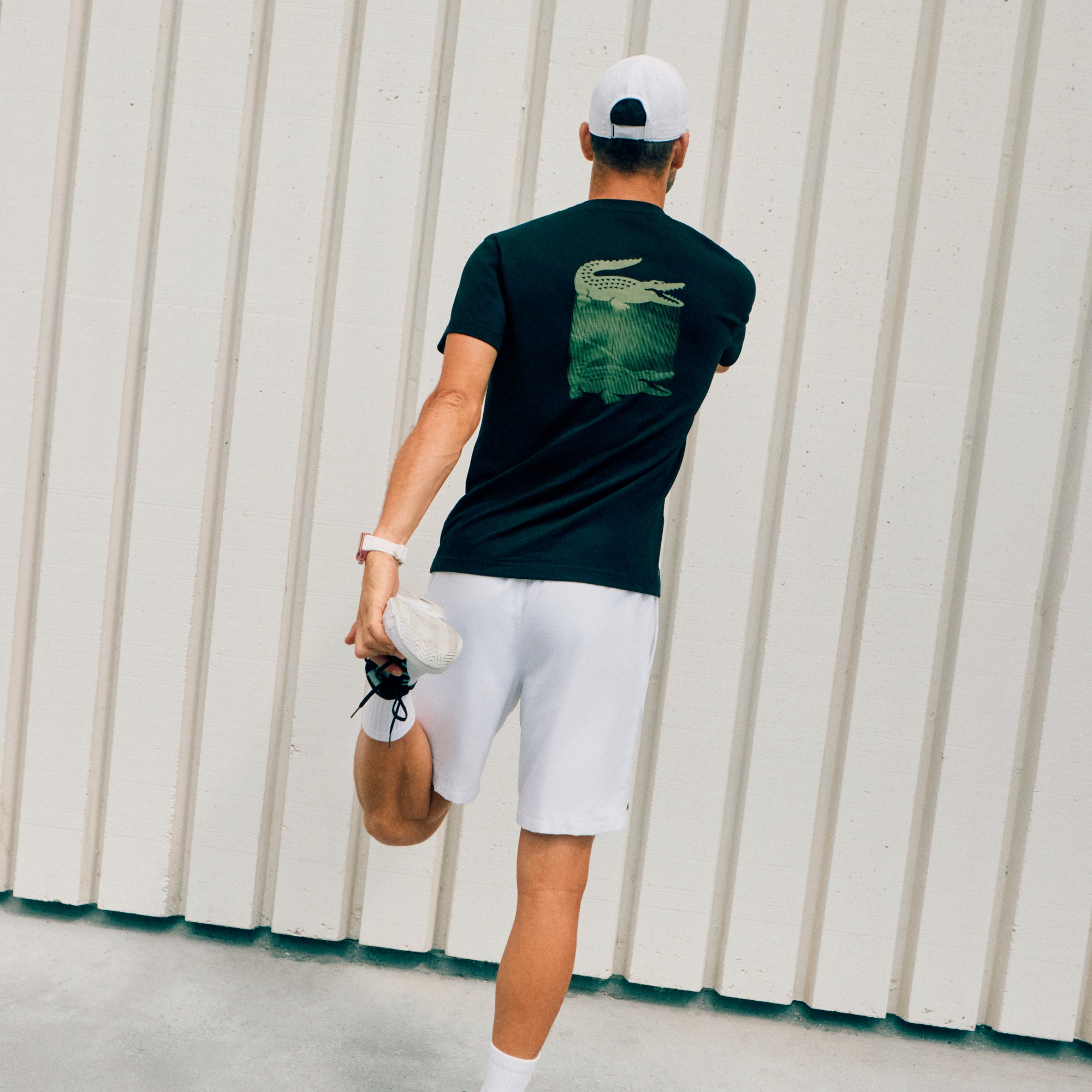 フェイドエフェクトワニロゴバックプリントウルトラドライTシャツ