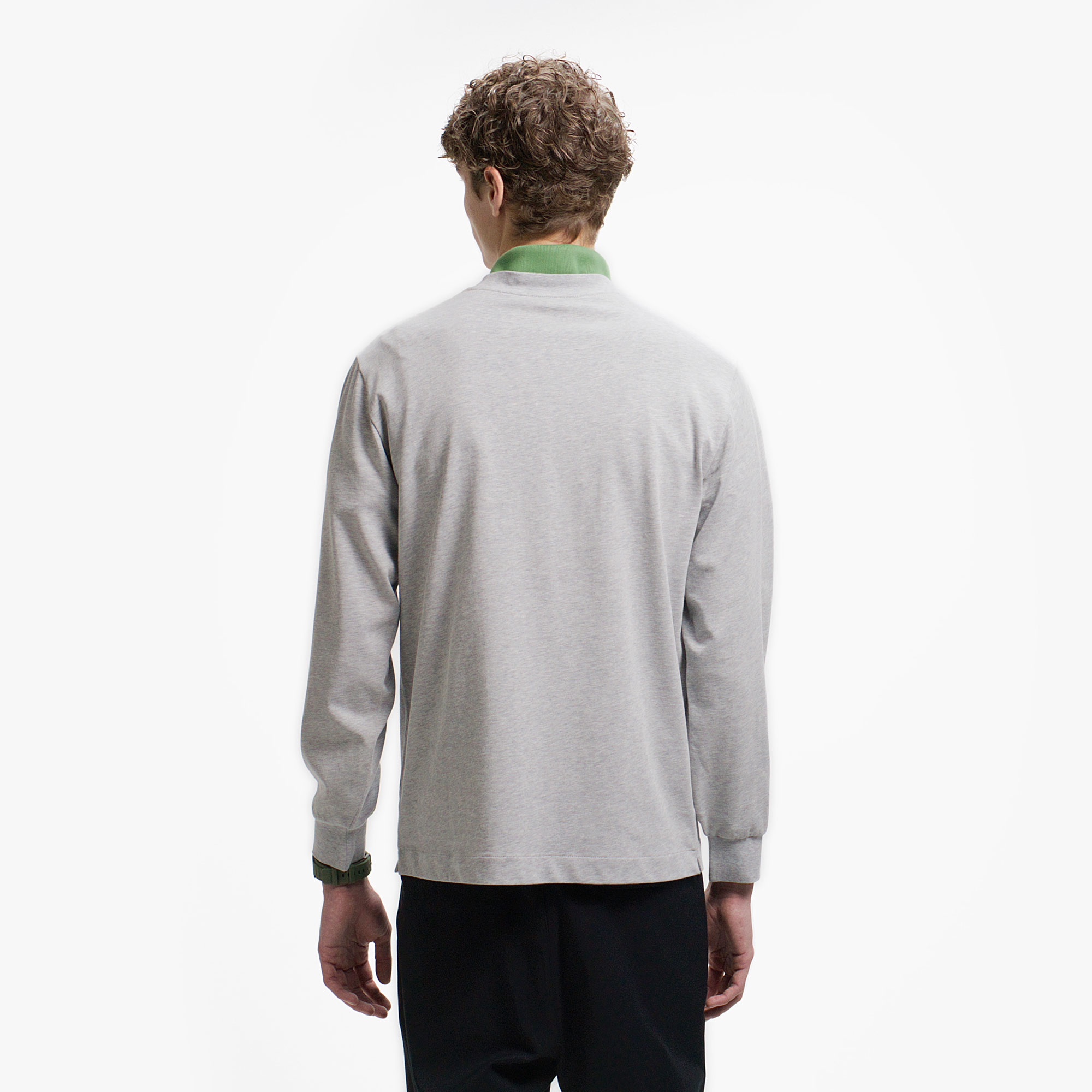 ベーシックロングスリーブTシャツ