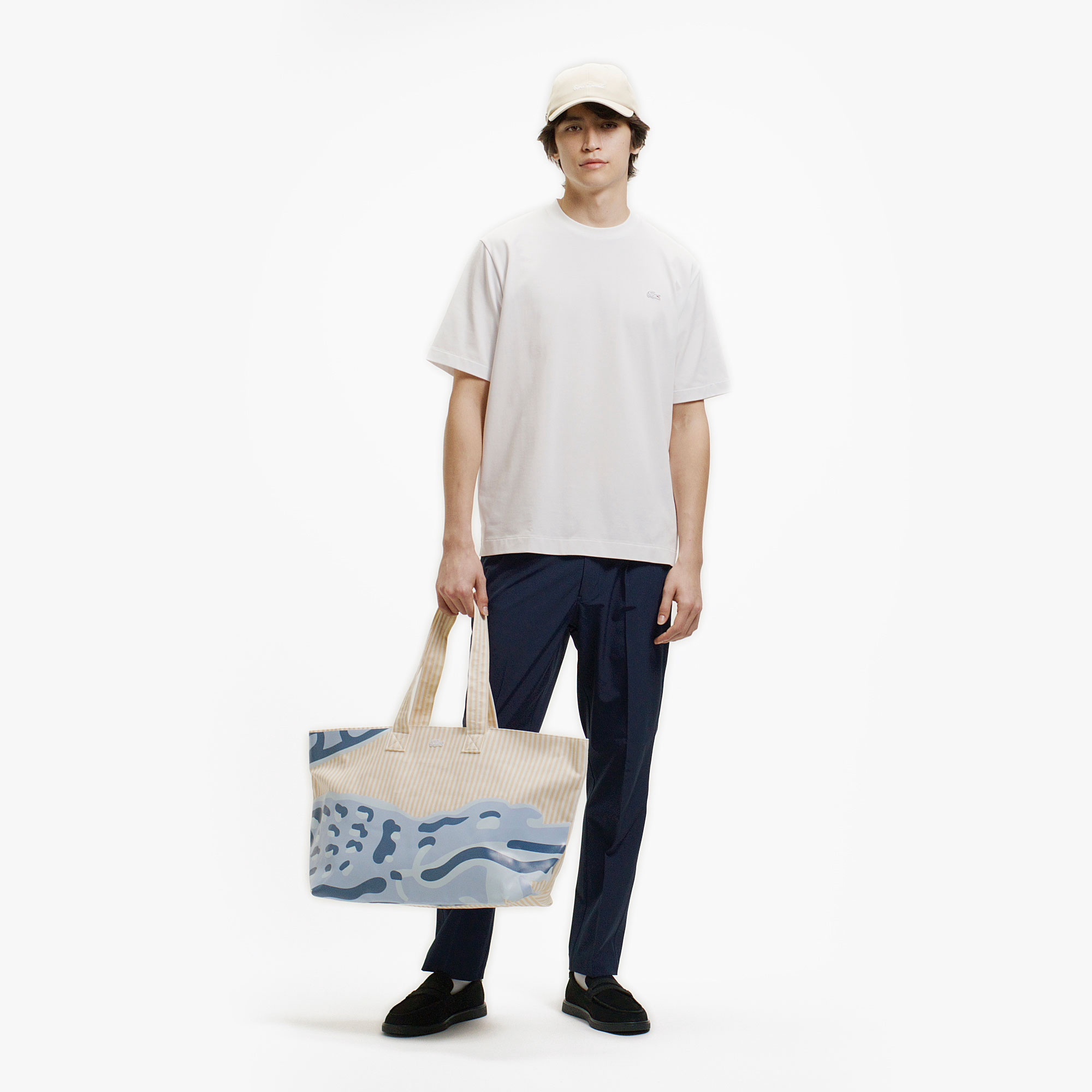 ワンポイントロゴクルーネックTシャツ