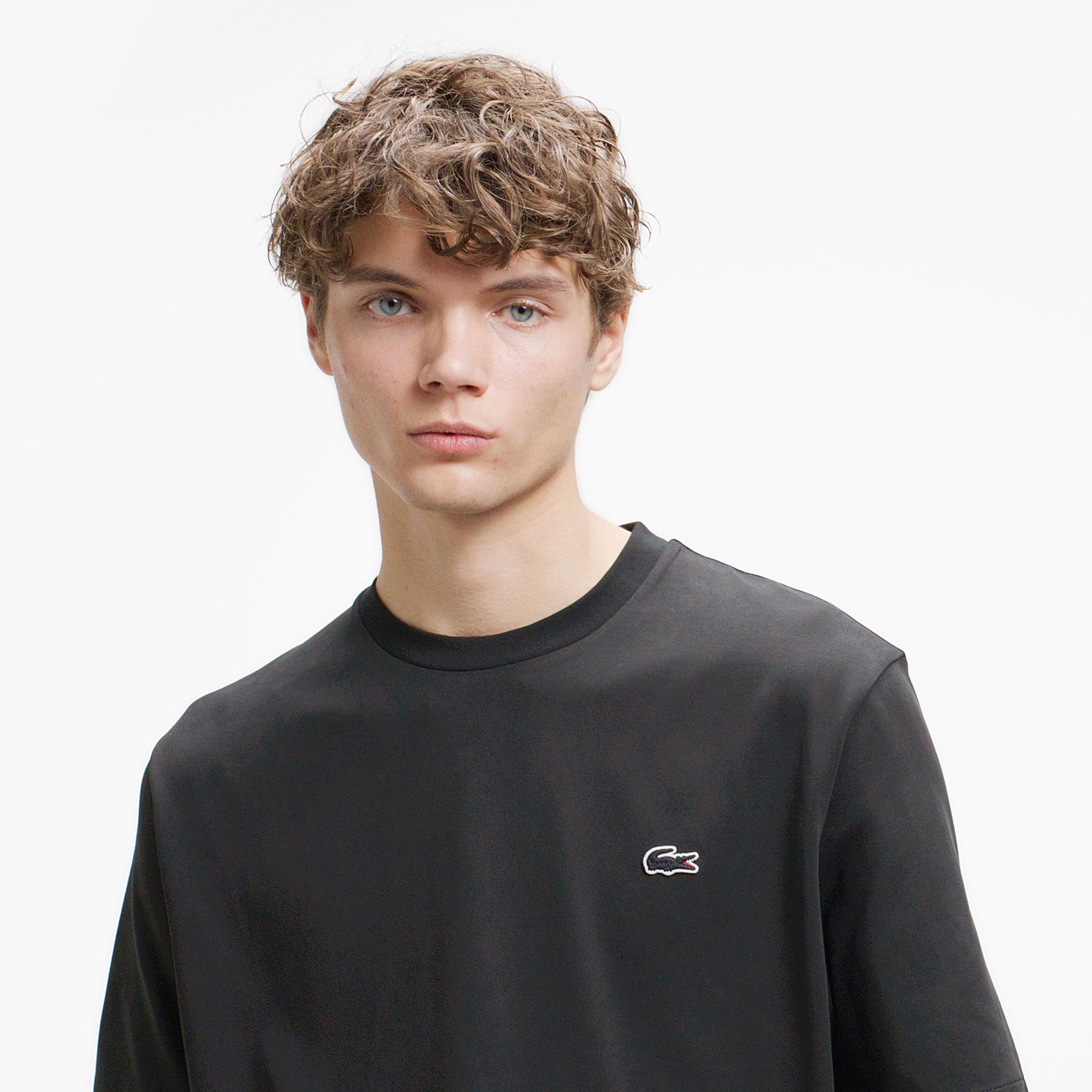 ワンポイントロゴクルーネックTシャツ