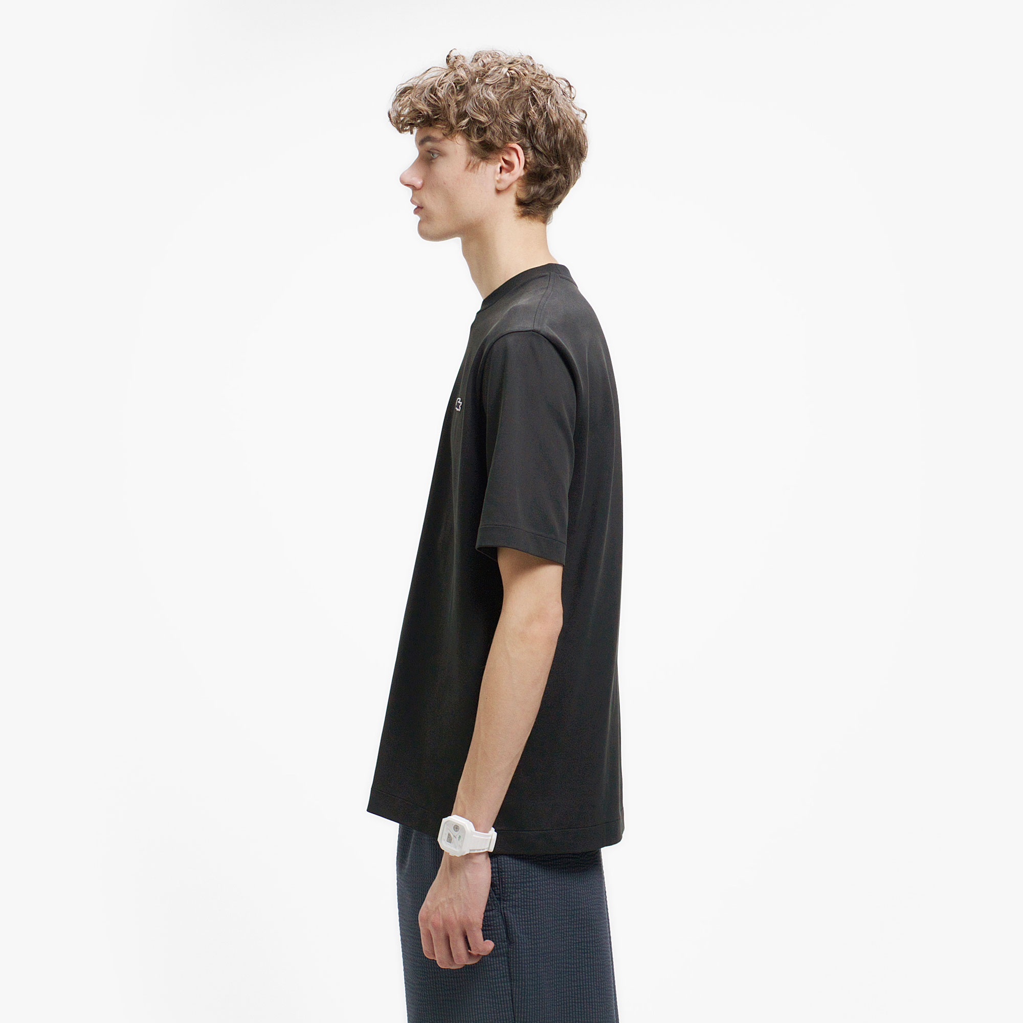 ワンポイントロゴクルーネックTシャツ