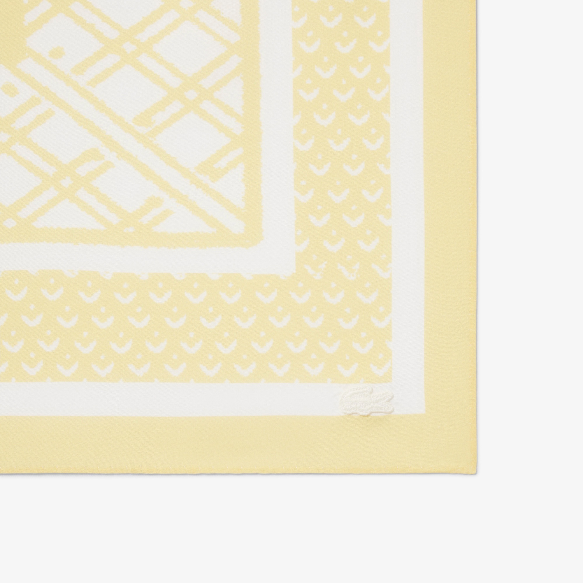 テニスコートプリントスカーフ