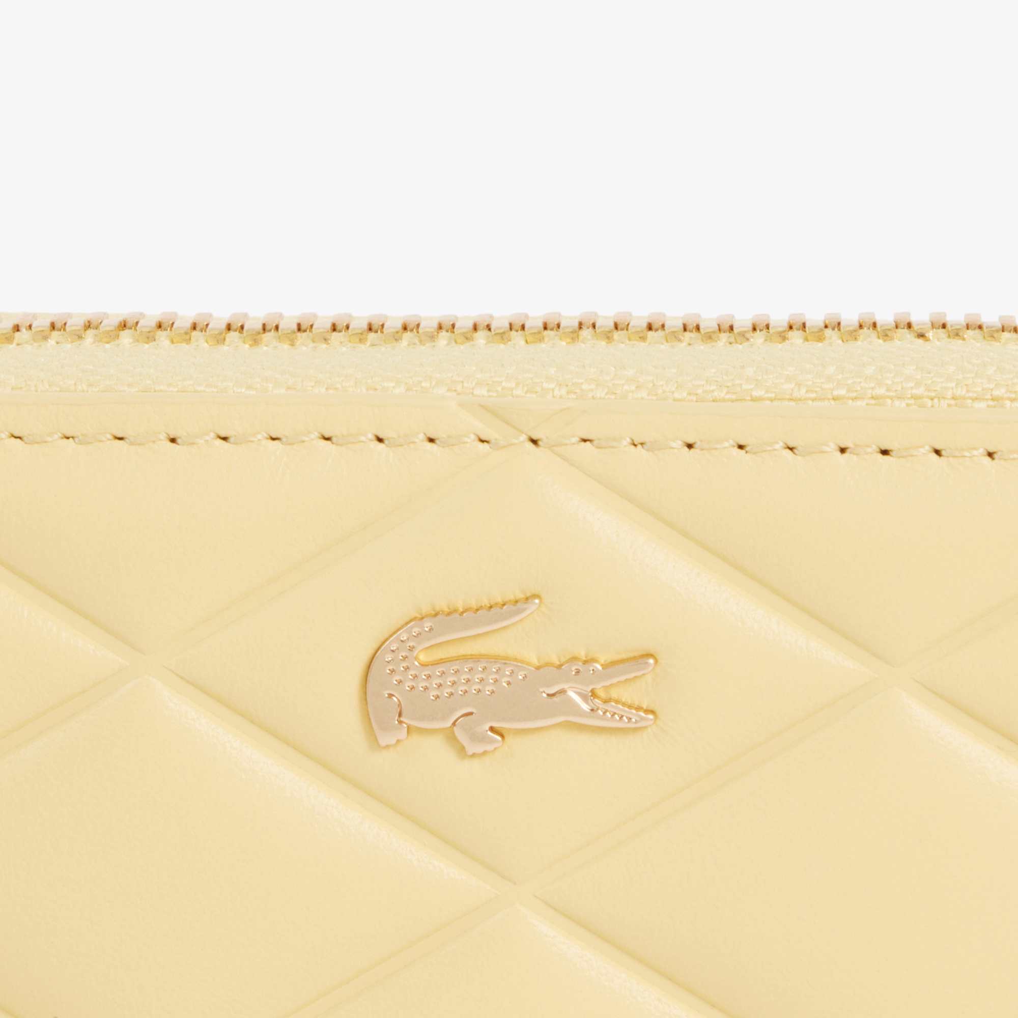 クロコダイル キルティングレザーラウンドジップミニウォレット