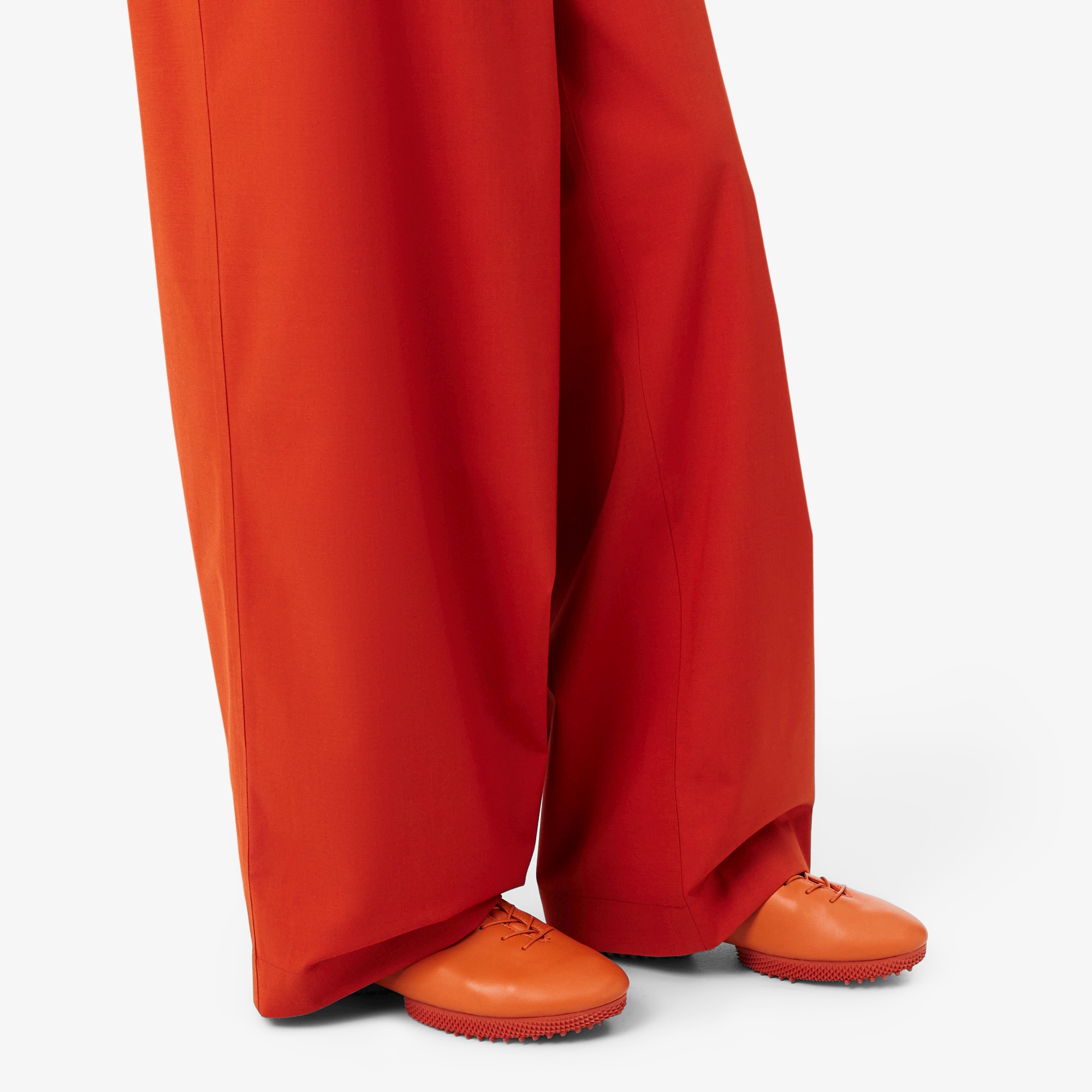 『SS26 Fashion Show』レディース LOW SET RWY 126