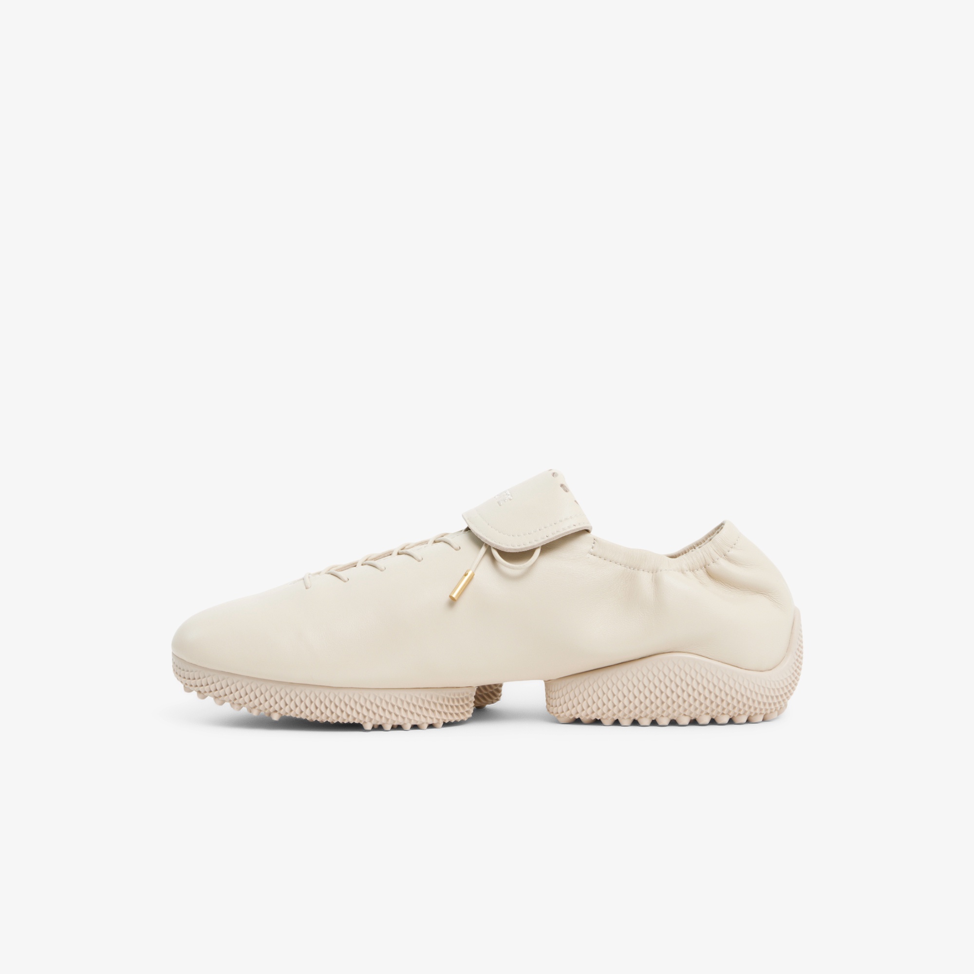 『SS26 Fashion Show』メンズ LOW SET RWY 126