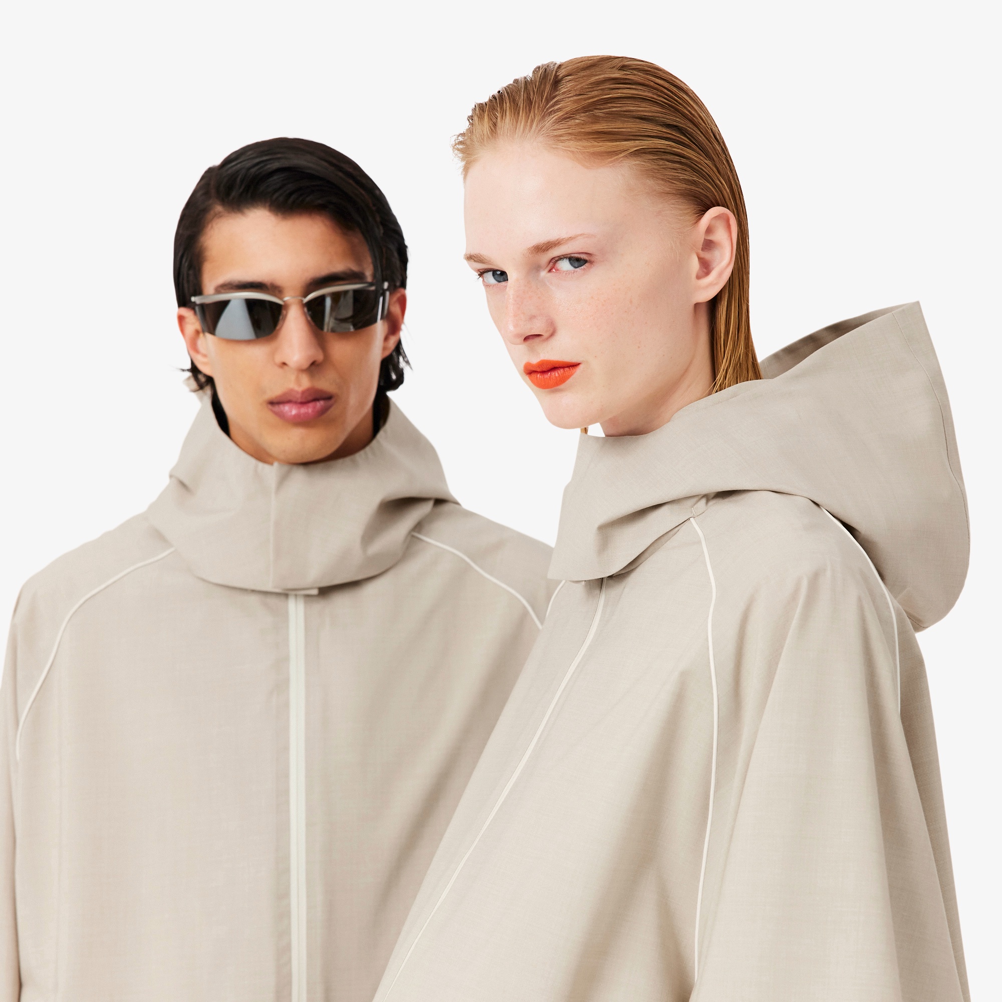 『SS26 Fashion Show』キャンバストラックジャケット