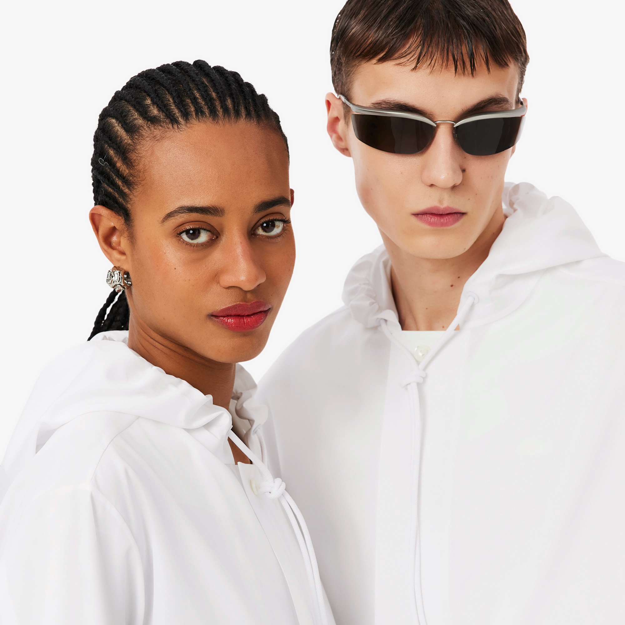 『SS26 Fashion Show』 フーデッドポプリンジャケット