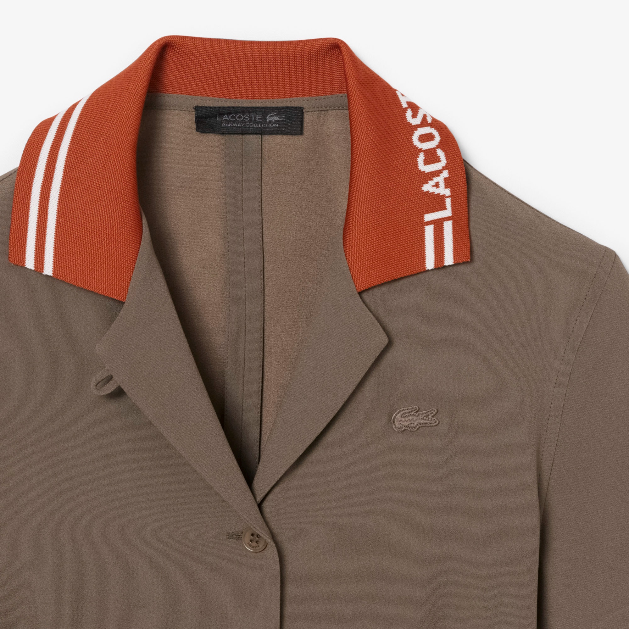 『SS26 Fashion Show』 ジャカードポロカラー鹿の子地ドレス