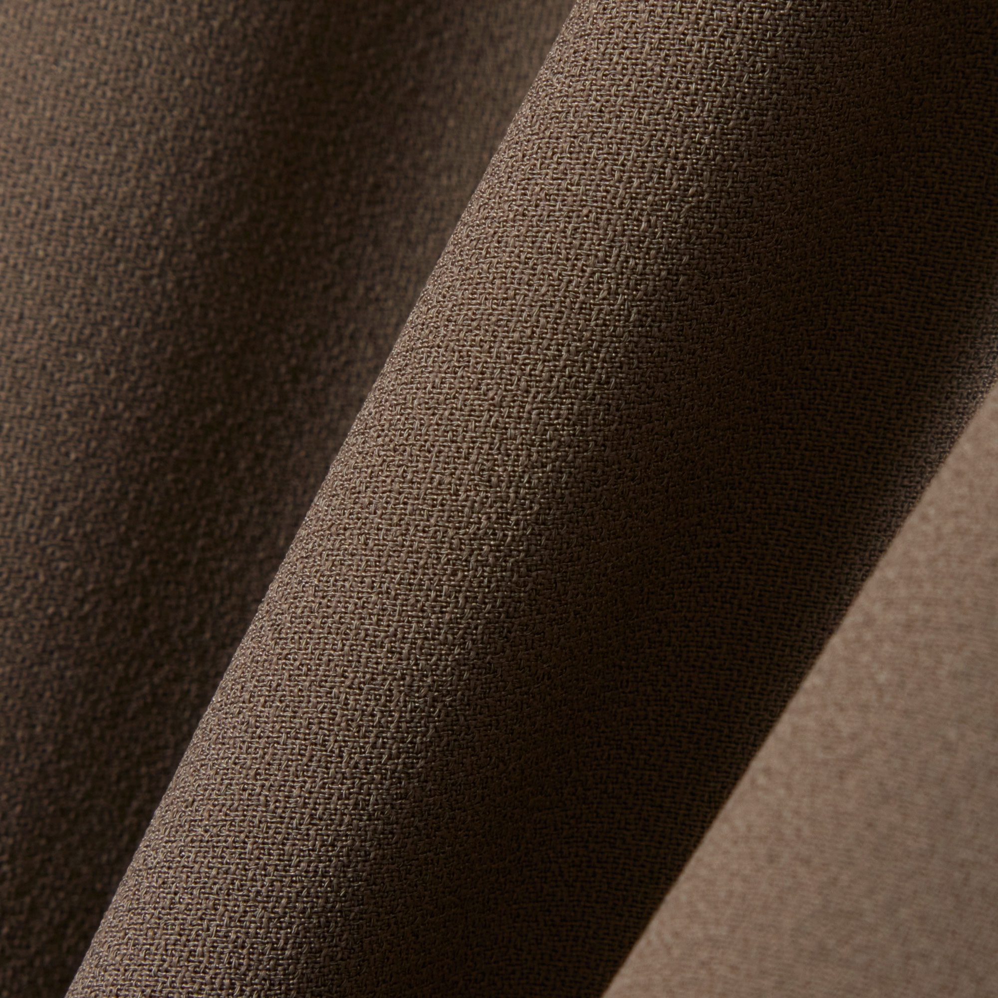 『SS26 Fashion Show』 ジャカードポロカラー鹿の子地ドレス