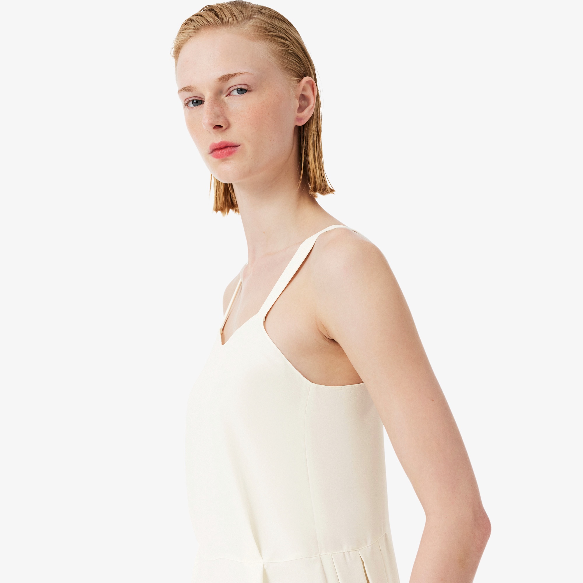 『SS26 Fashion Show』 アシンメトリープリーツドレス