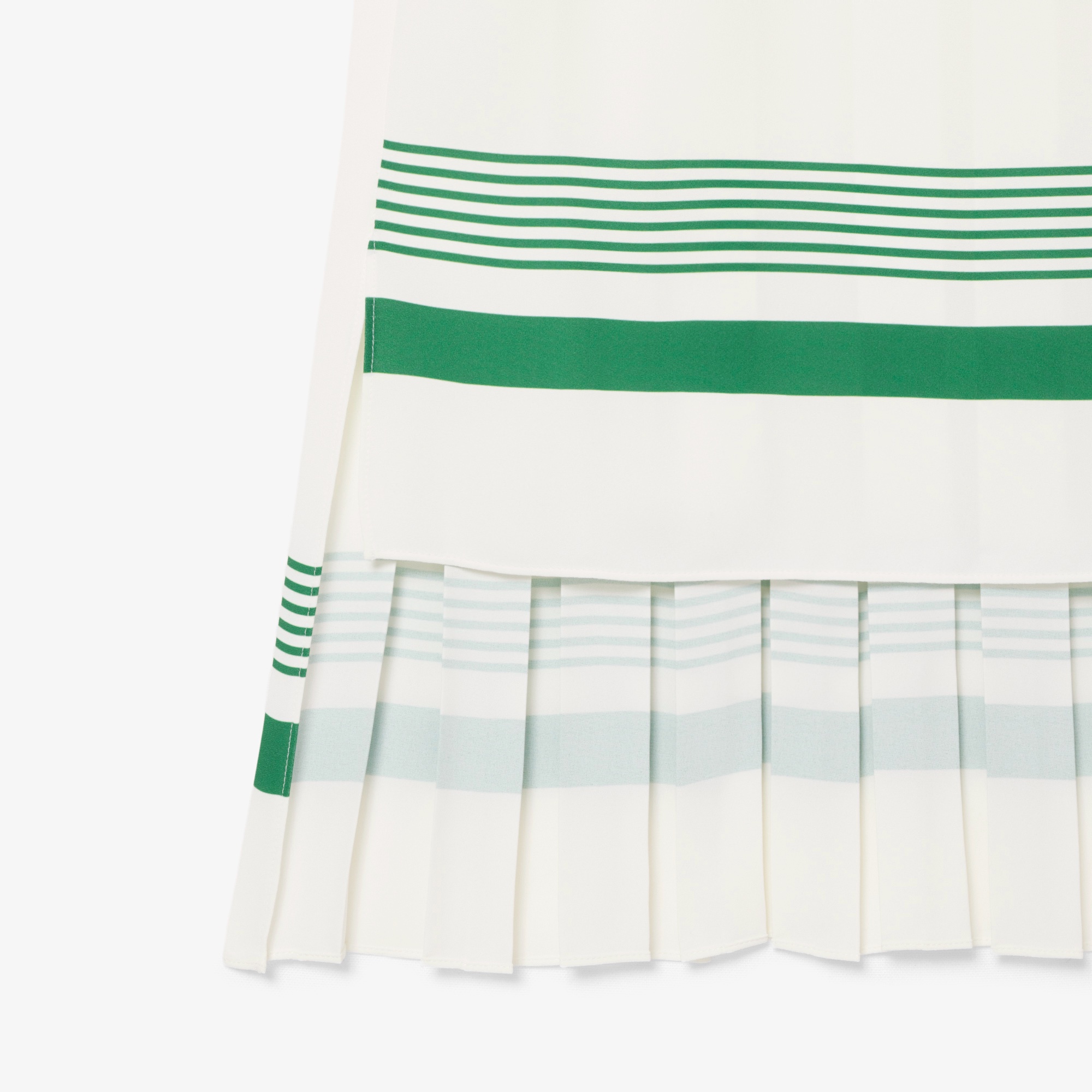 『SS26 Fashion Show』 アシンメトリープリーツドレス