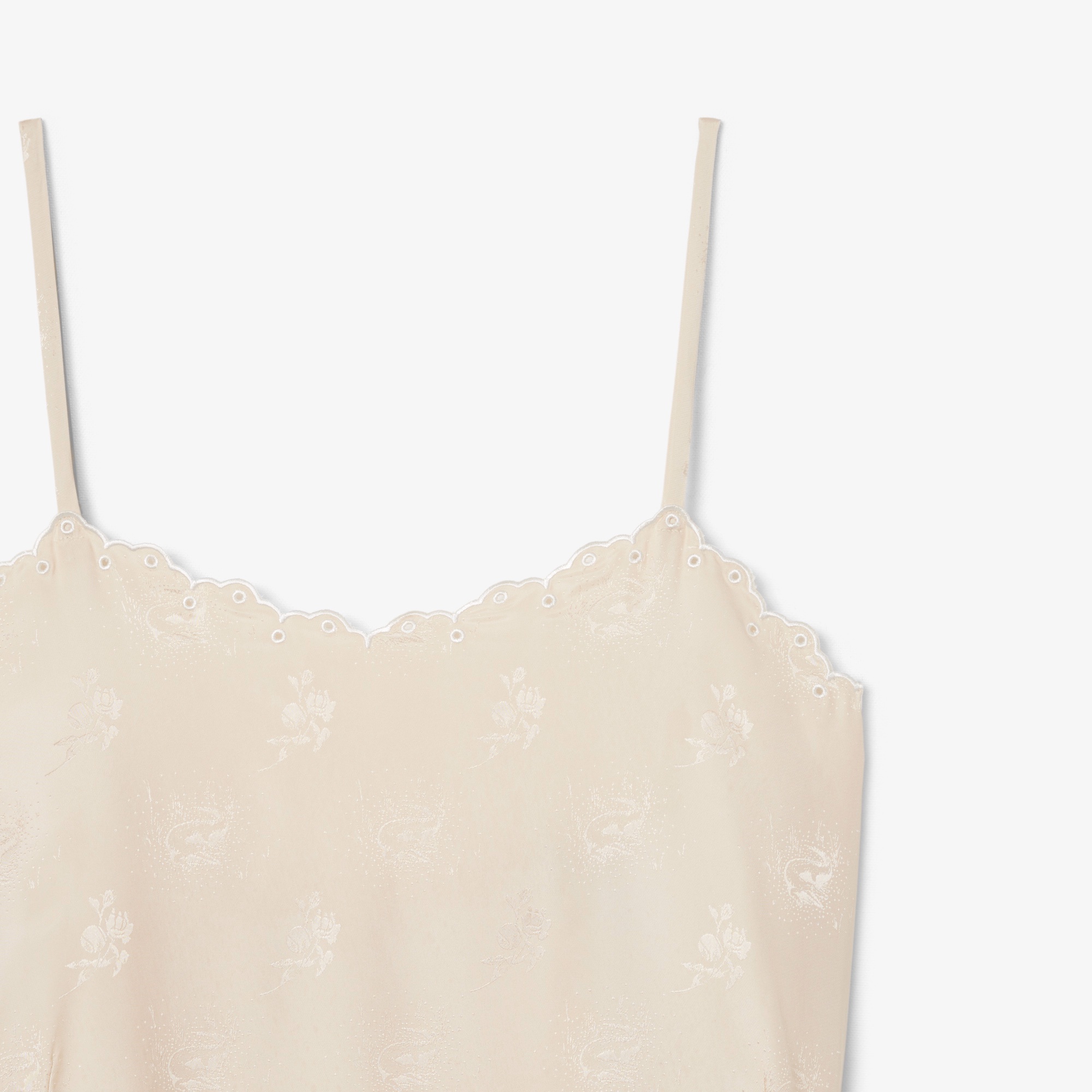 『SS26 Fashion Show』 ランドスケープチュールドレス