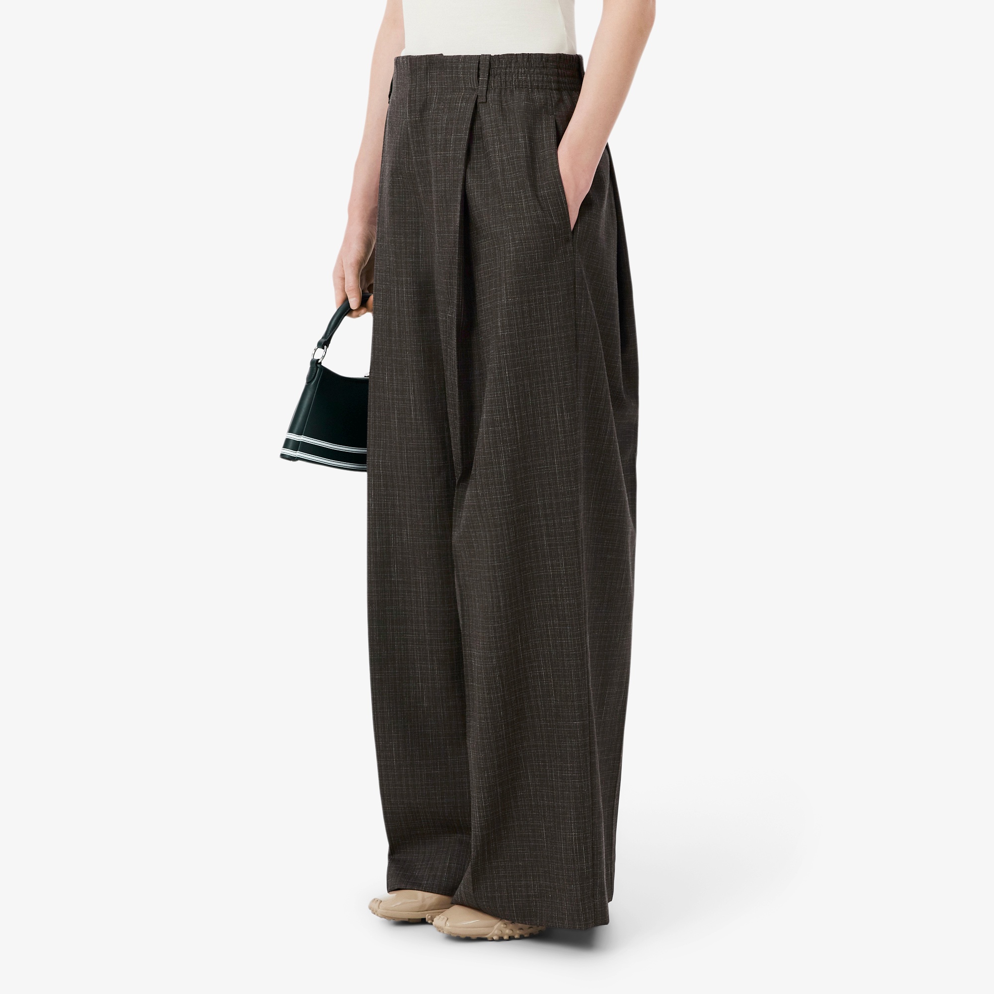 『SS26 Fashion Show』 テーラードチェックワイドパンツ