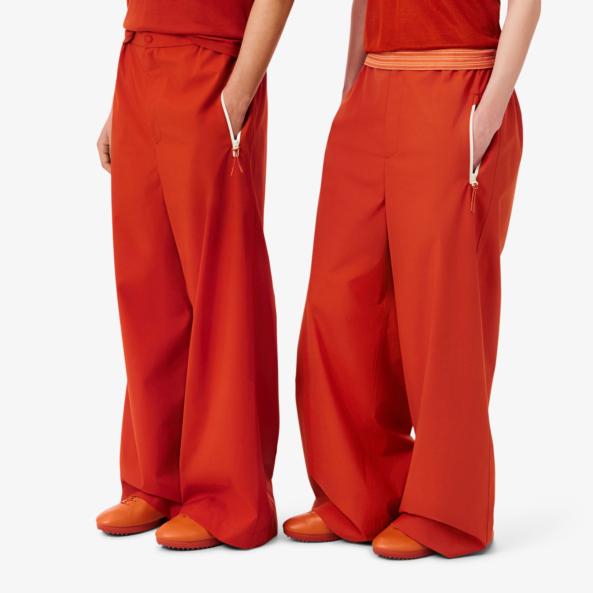 『SS26 Fashion Show』 ルーズフィットタフタパンツ