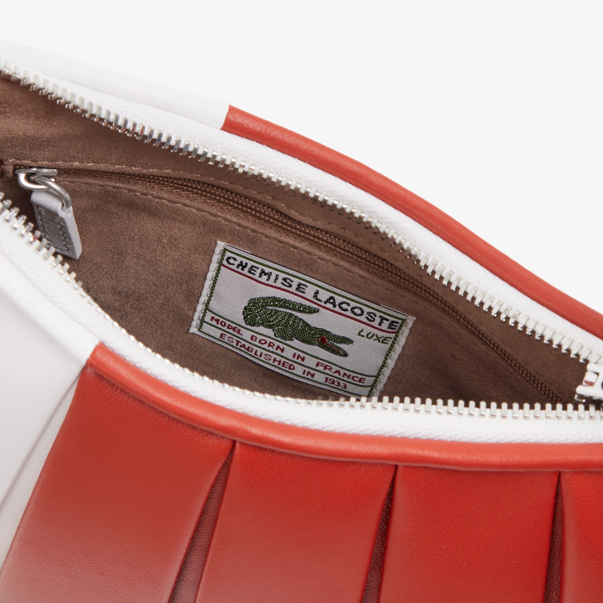 『SS26 Fashion Show』ランラン 2トーンスモールレザーバッグ