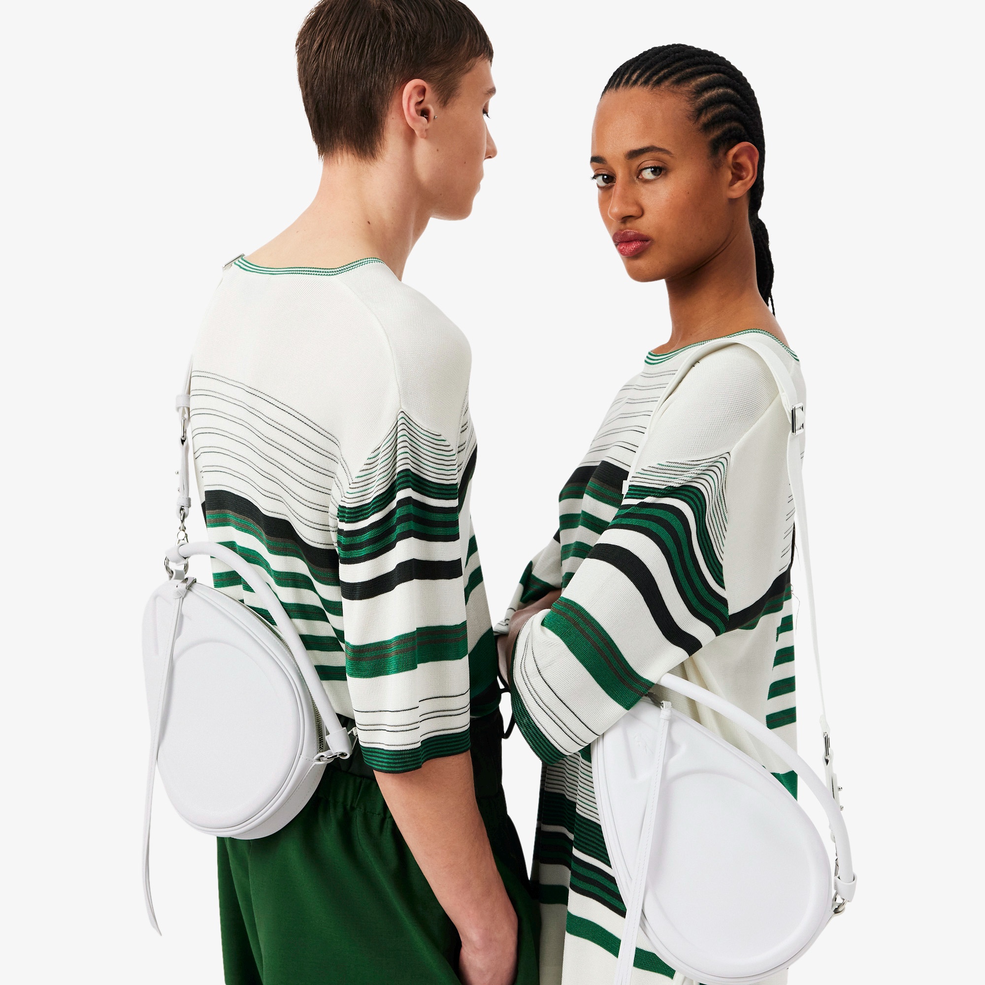 『SS26 Fashion Show』 レザーラケットバッグ