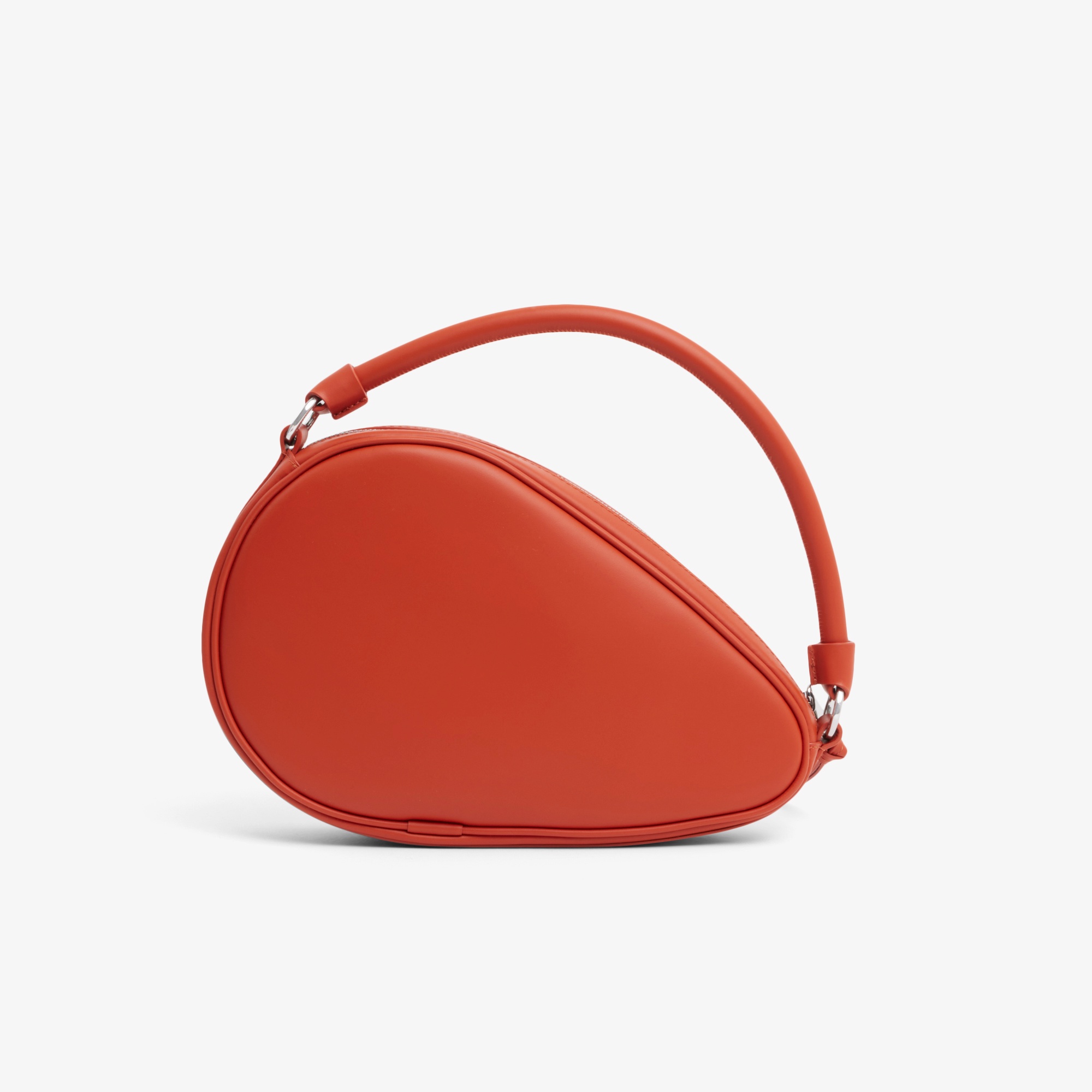 『SS26 Fashion Show』 レザーラケットバッグ