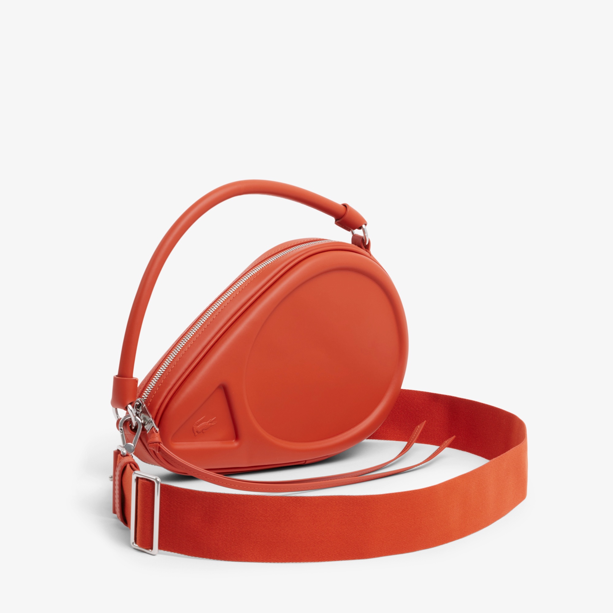 『SS26 Fashion Show』 レザーラケットバッグ