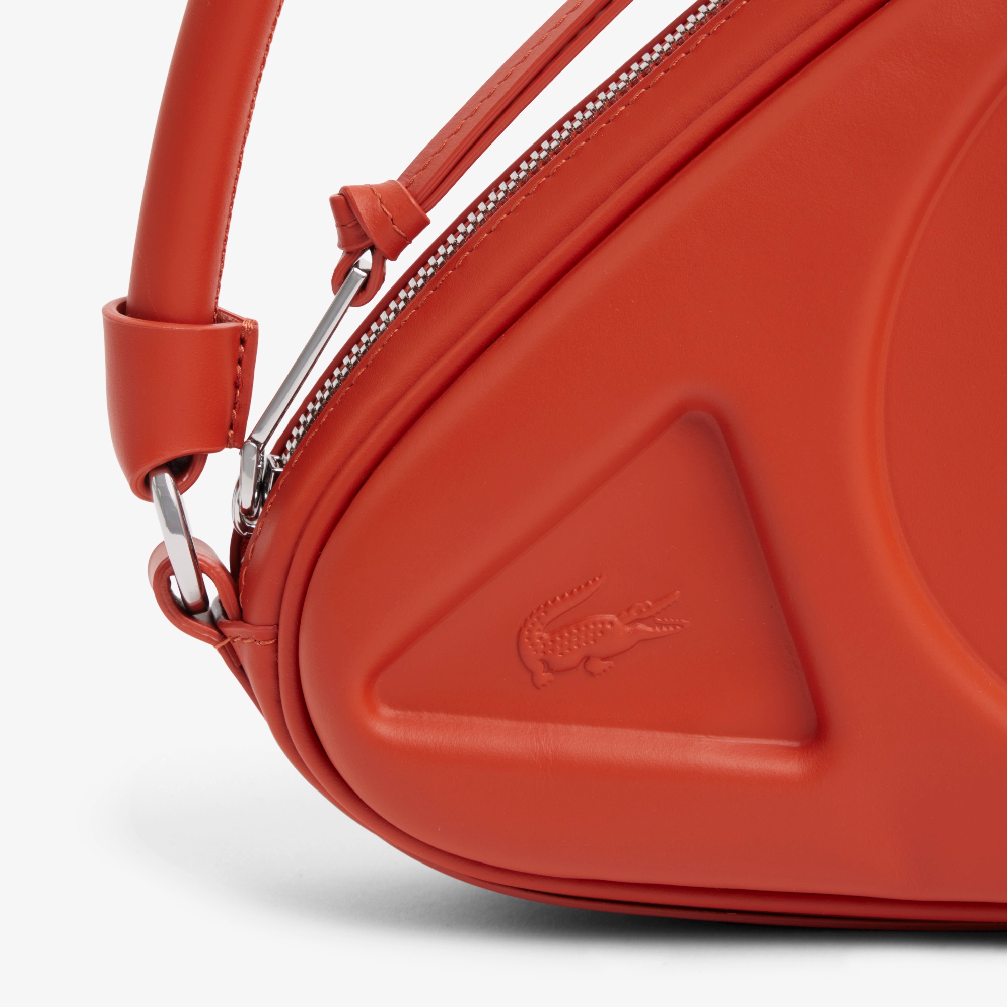 『SS26 Fashion Show』 レザーラケットバッグ