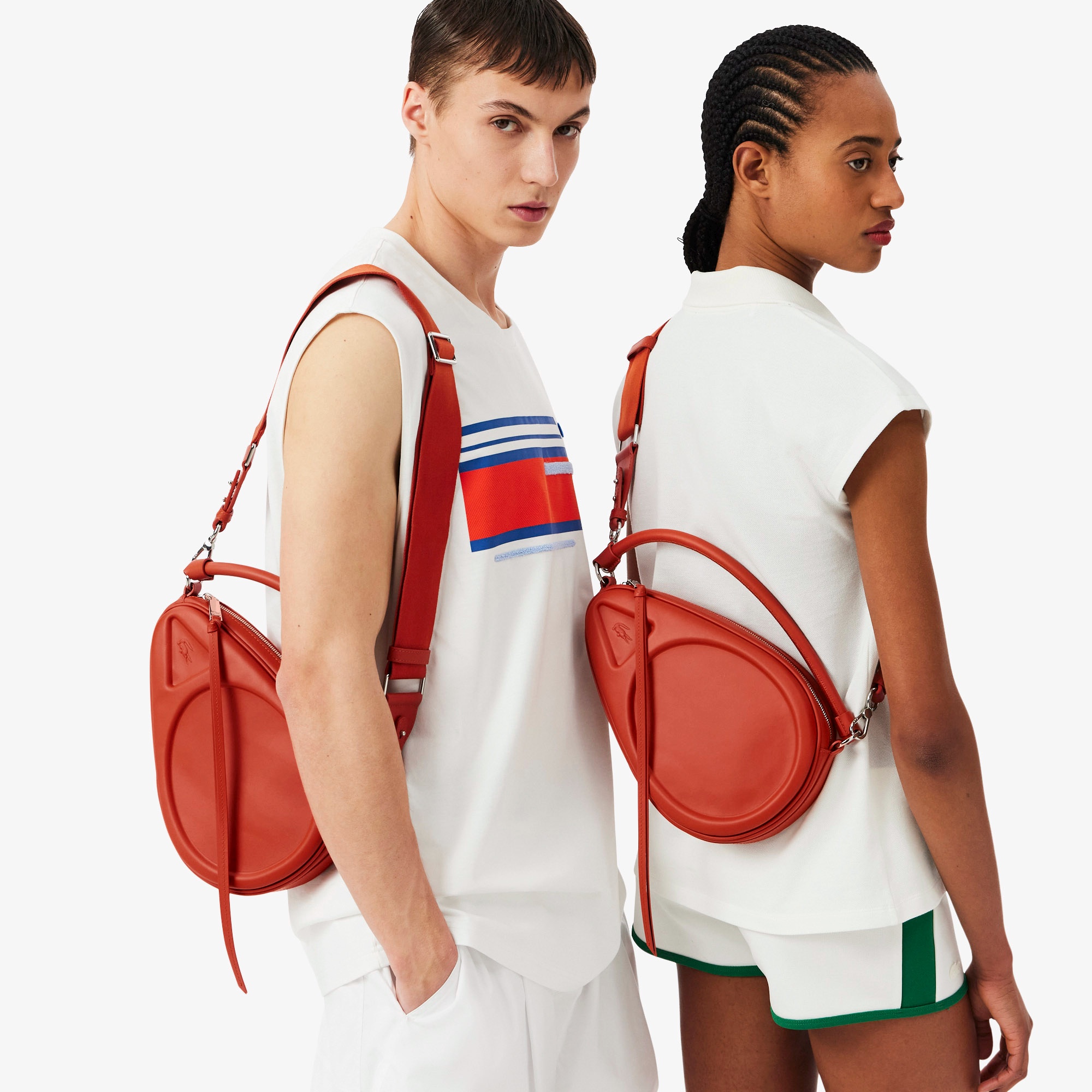 『SS26 Fashion Show』 レザーラケットバッグ